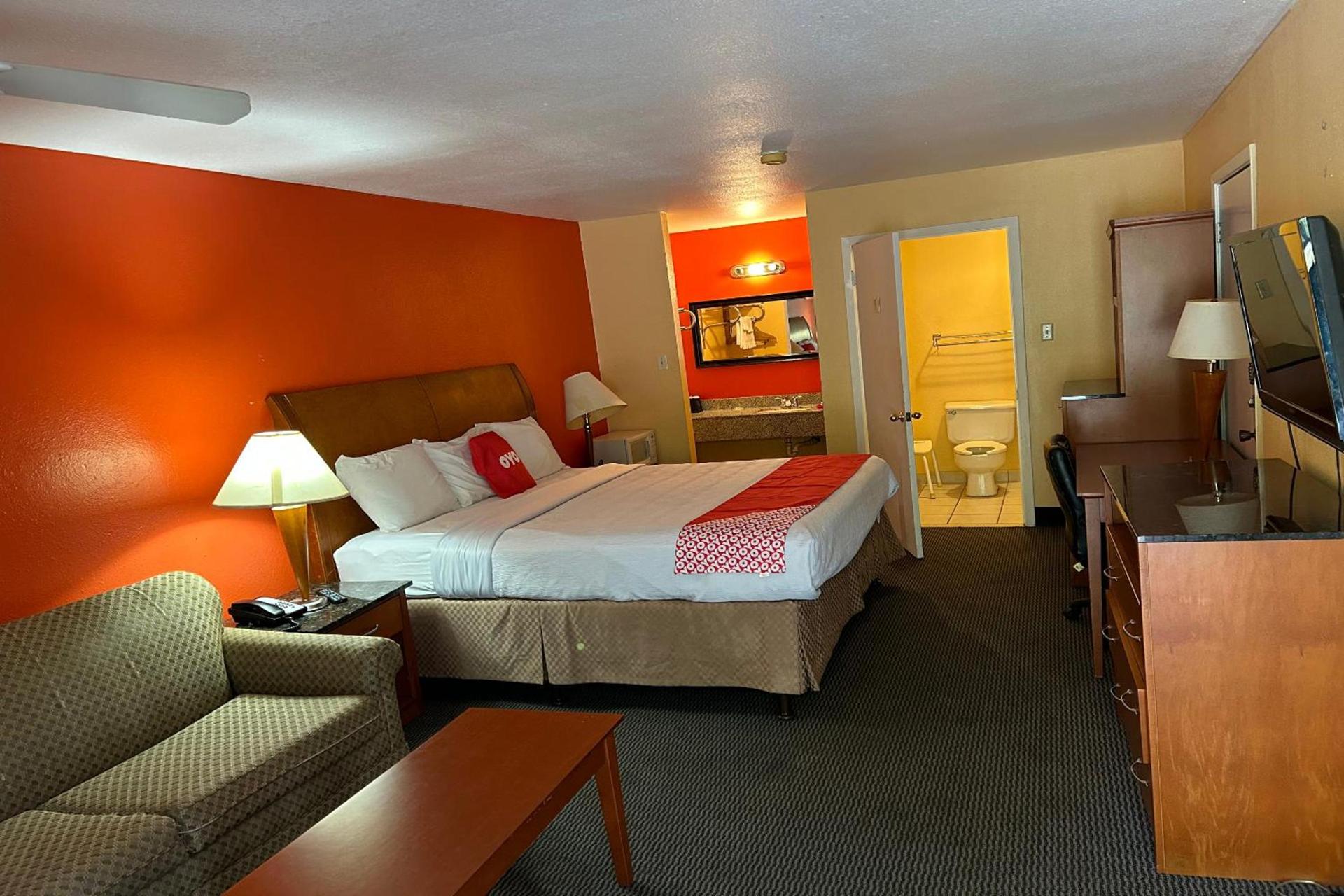 Rodeway Inn & Suites Jefferson photo 15