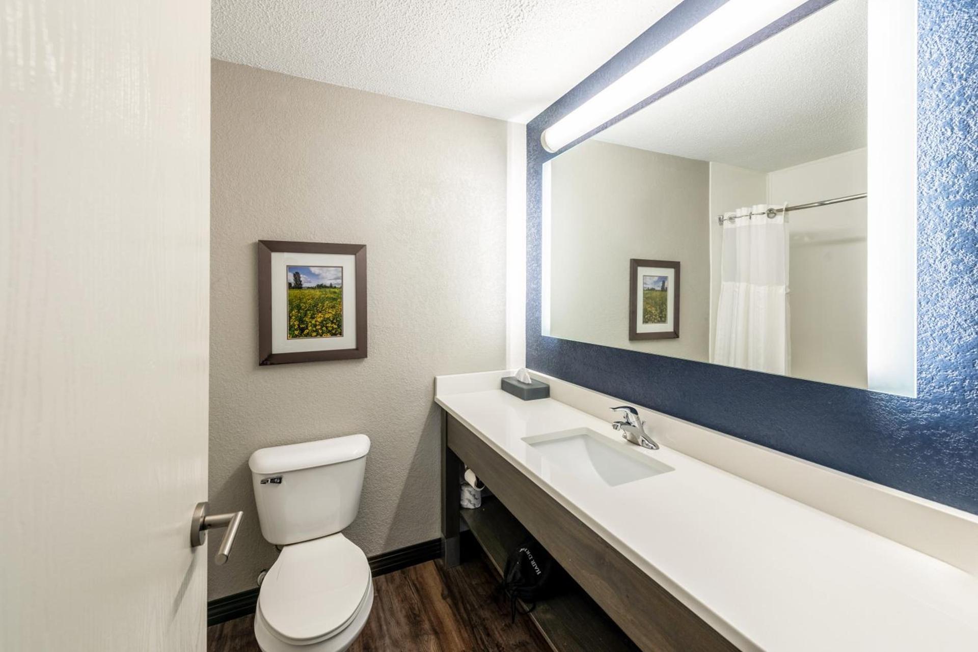 Comfort Inn & Suites Tipp City Dayton North I-75 photo 78