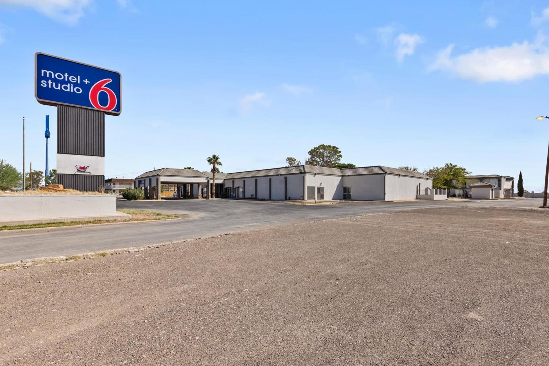Studio 6 Pecos TX photo 8