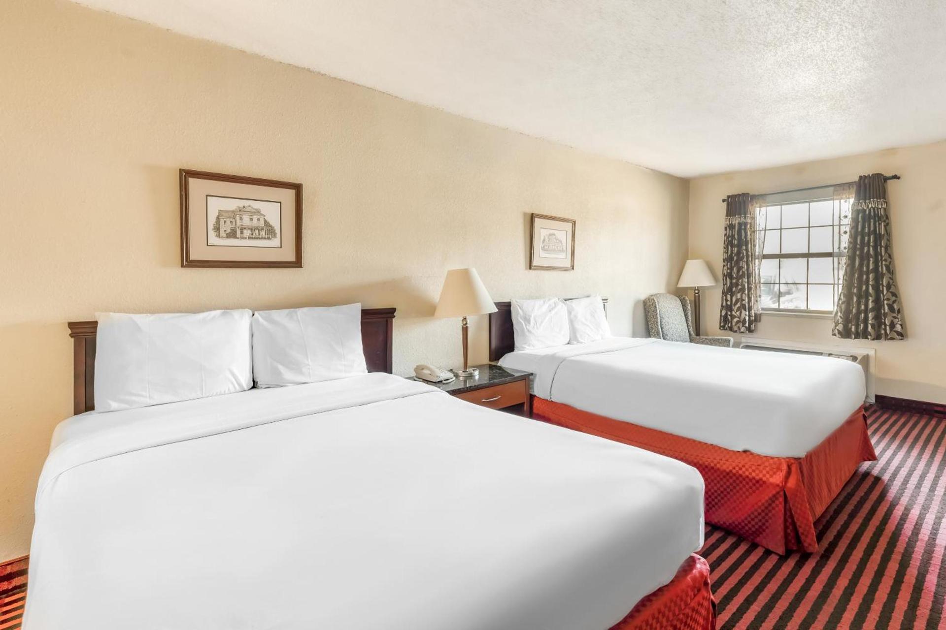 Rodeway Inn & Suites Jefferson photo 20