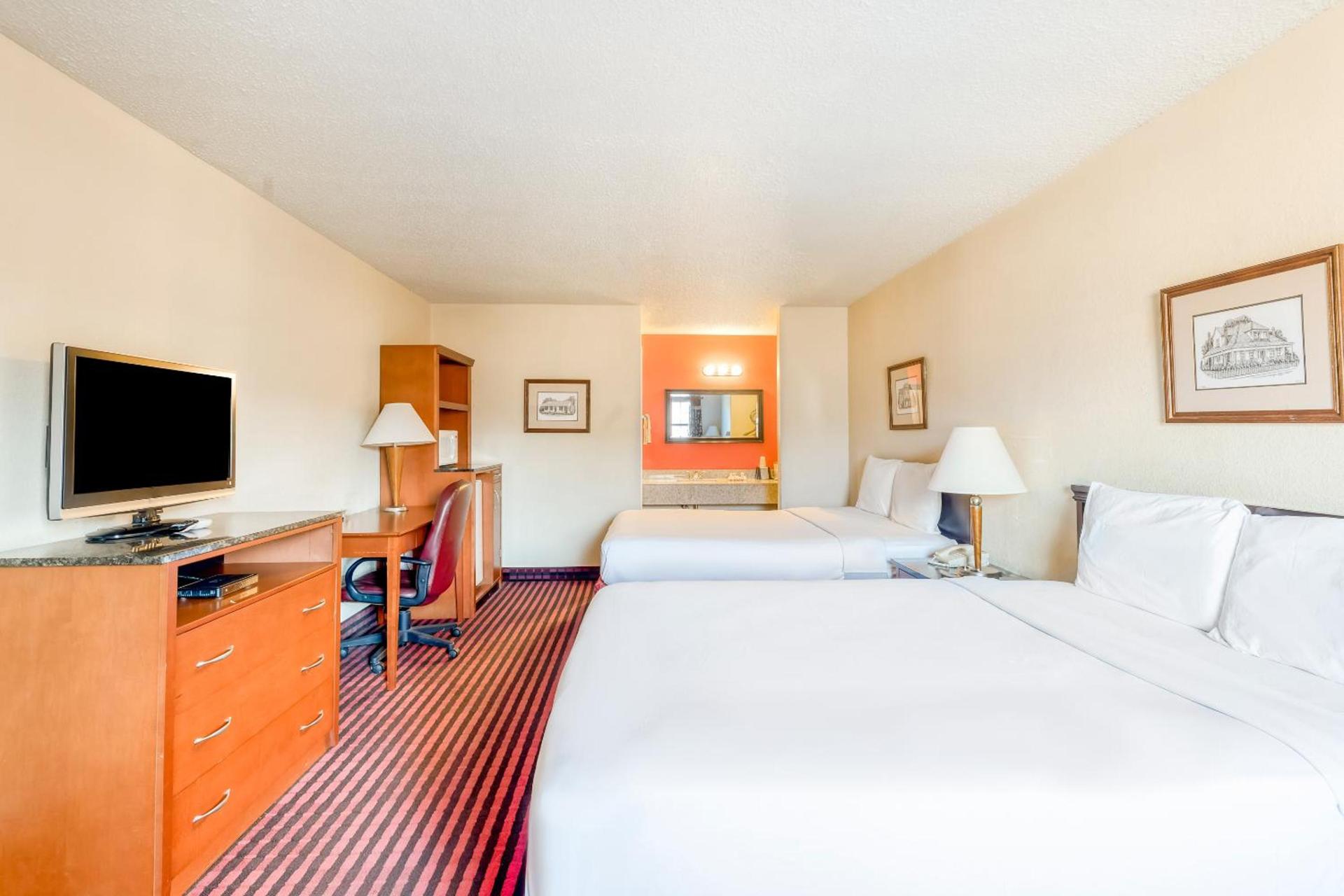Rodeway Inn & Suites Jefferson photo 21