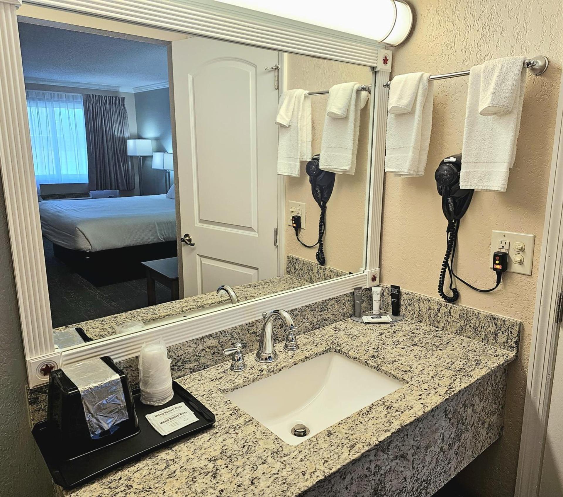 Roadstar Hotel Zephyrhills photo 4