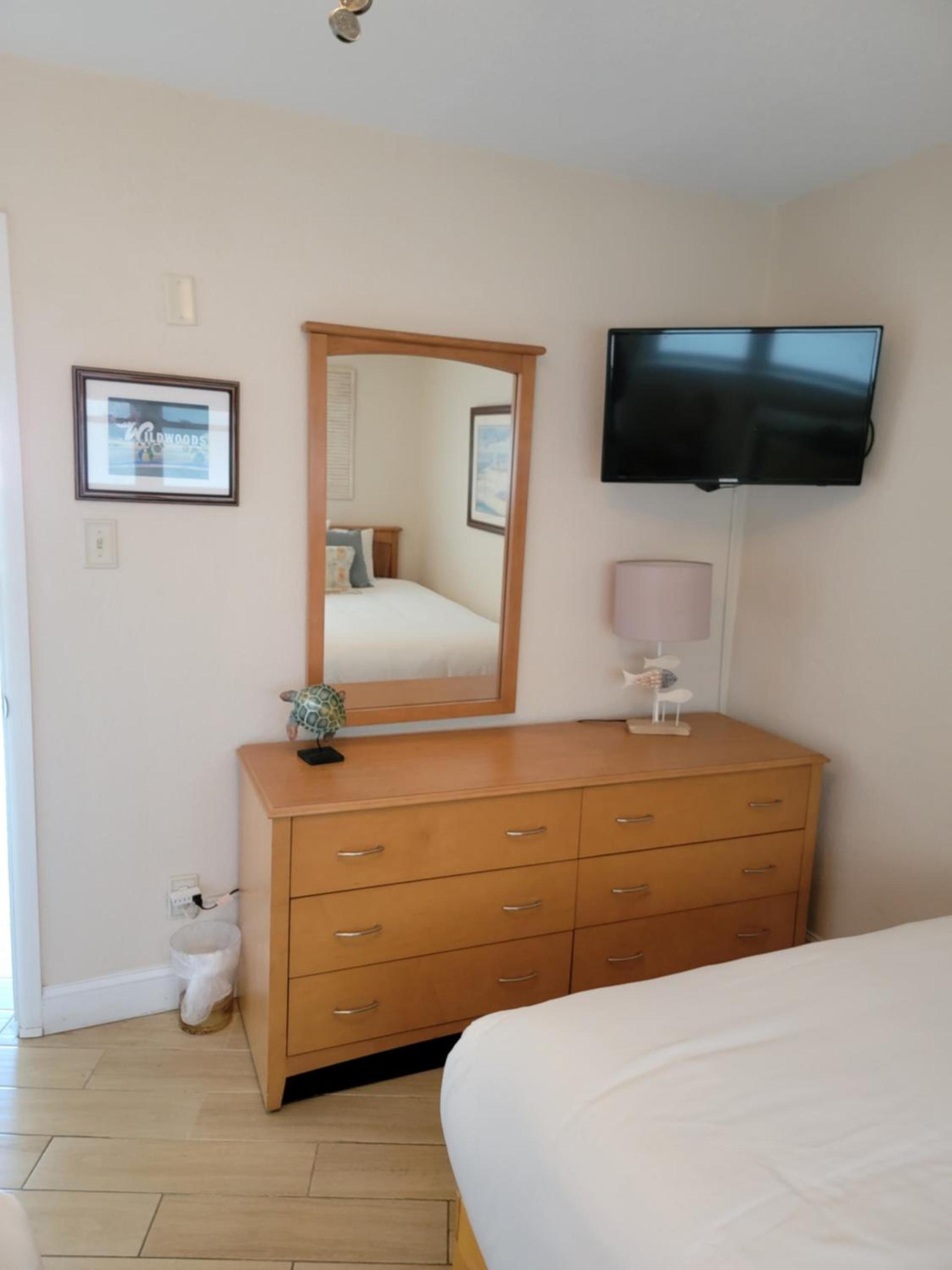 Nassau Inn Beachfront photo 15
