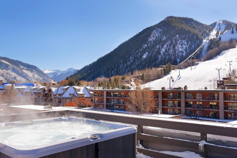Independence Square 202, Hotel Room Over-looking the Mall and Aspen Mountain photo 2