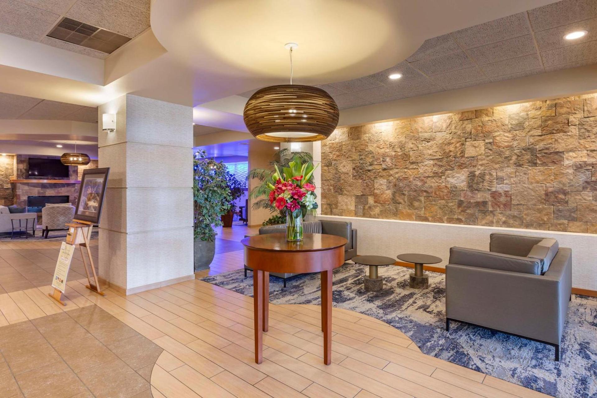Best Western Plus Butte Plaza Inn photo 36