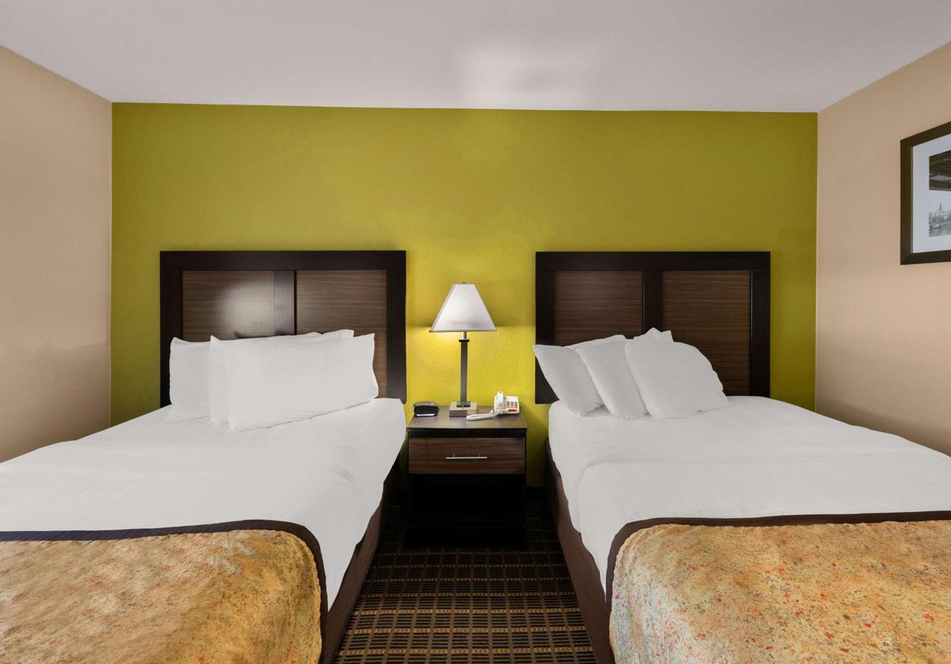 Best Western Adena Inn photo 12