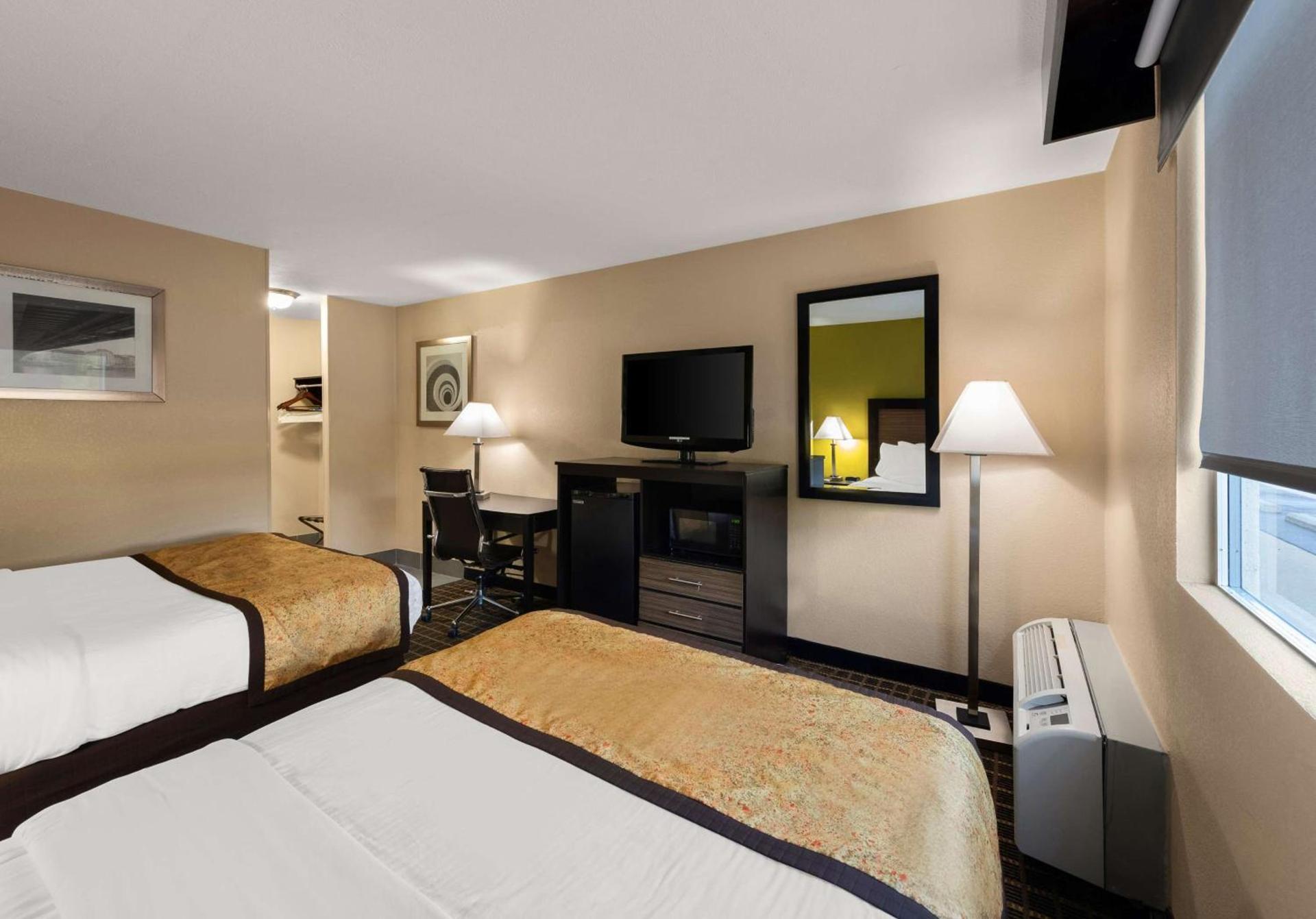 Best Western Adena Inn photo 14