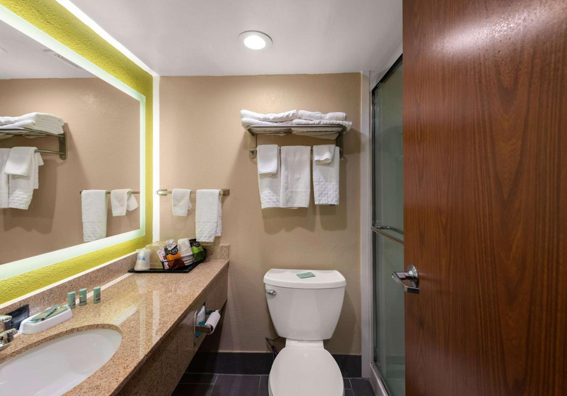 Best Western Adena Inn photo 15