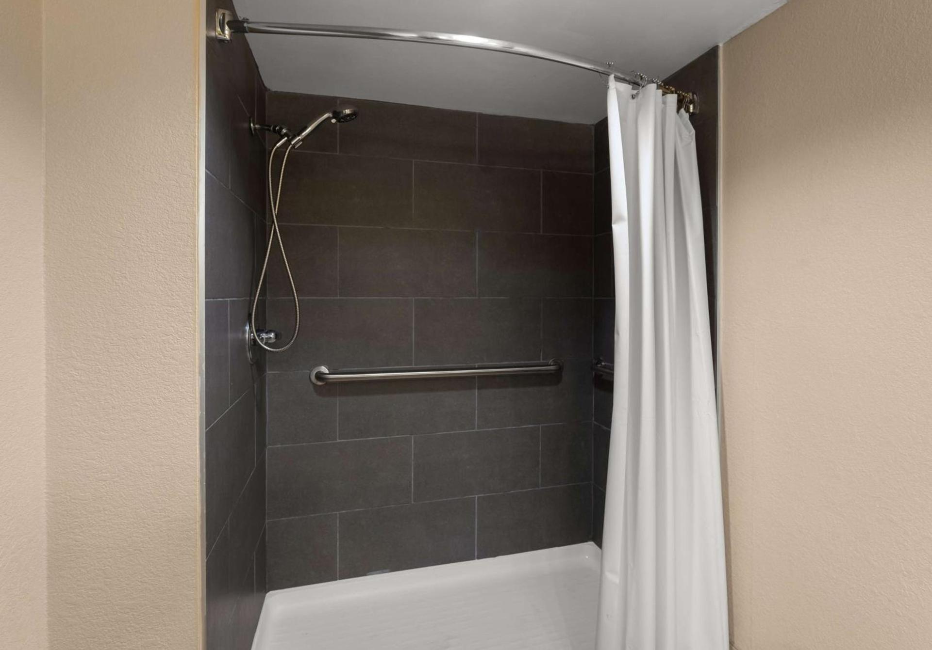 Best Western Adena Inn photo 21
