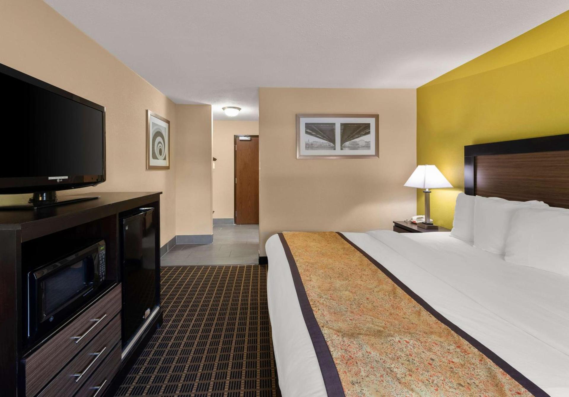 Best Western Adena Inn photo 25