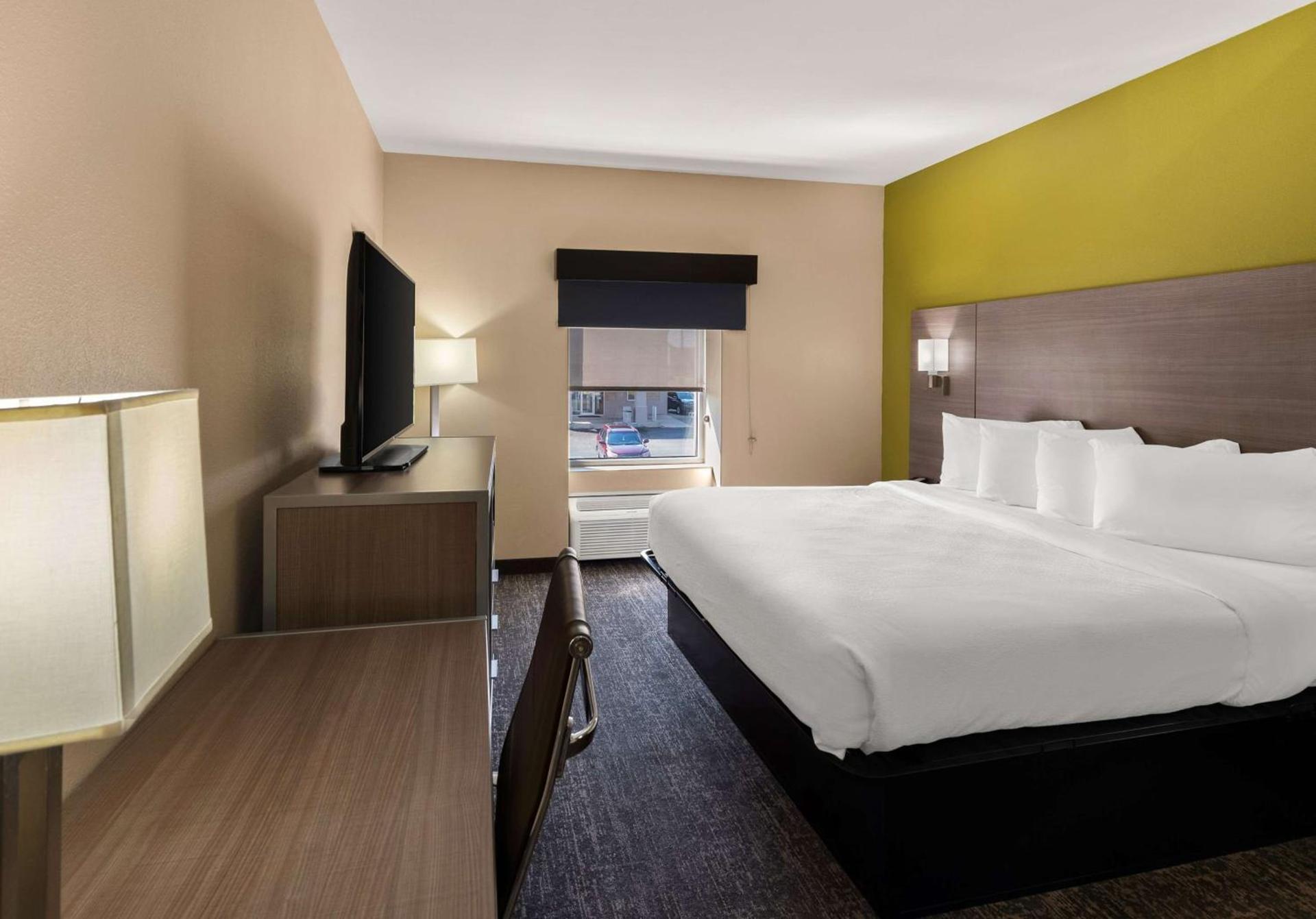 Best Western Adena Inn photo 30
