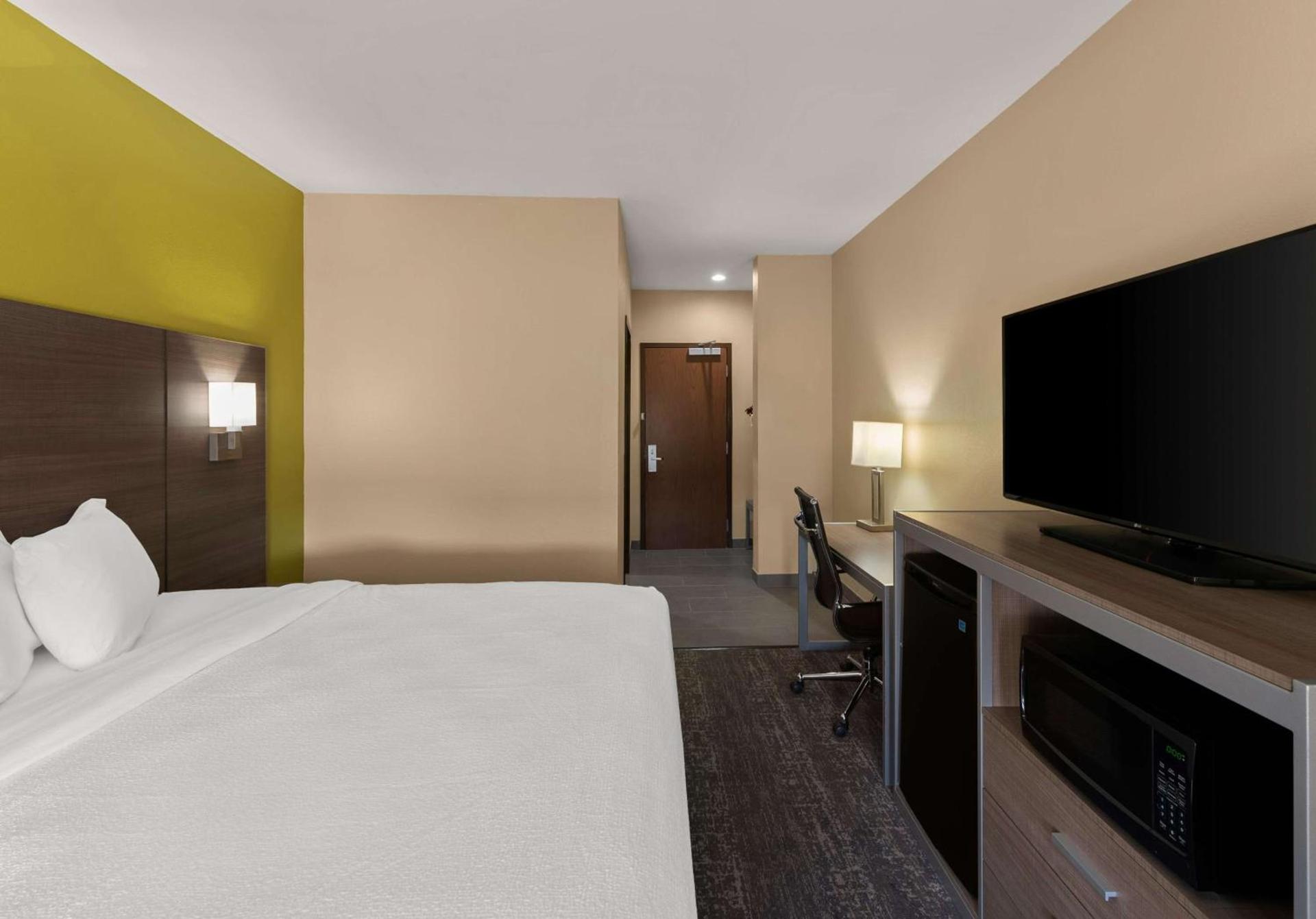 Best Western Adena Inn photo 32