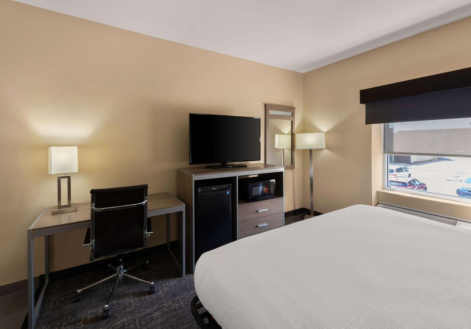 Best Western Adena Inn photo 34