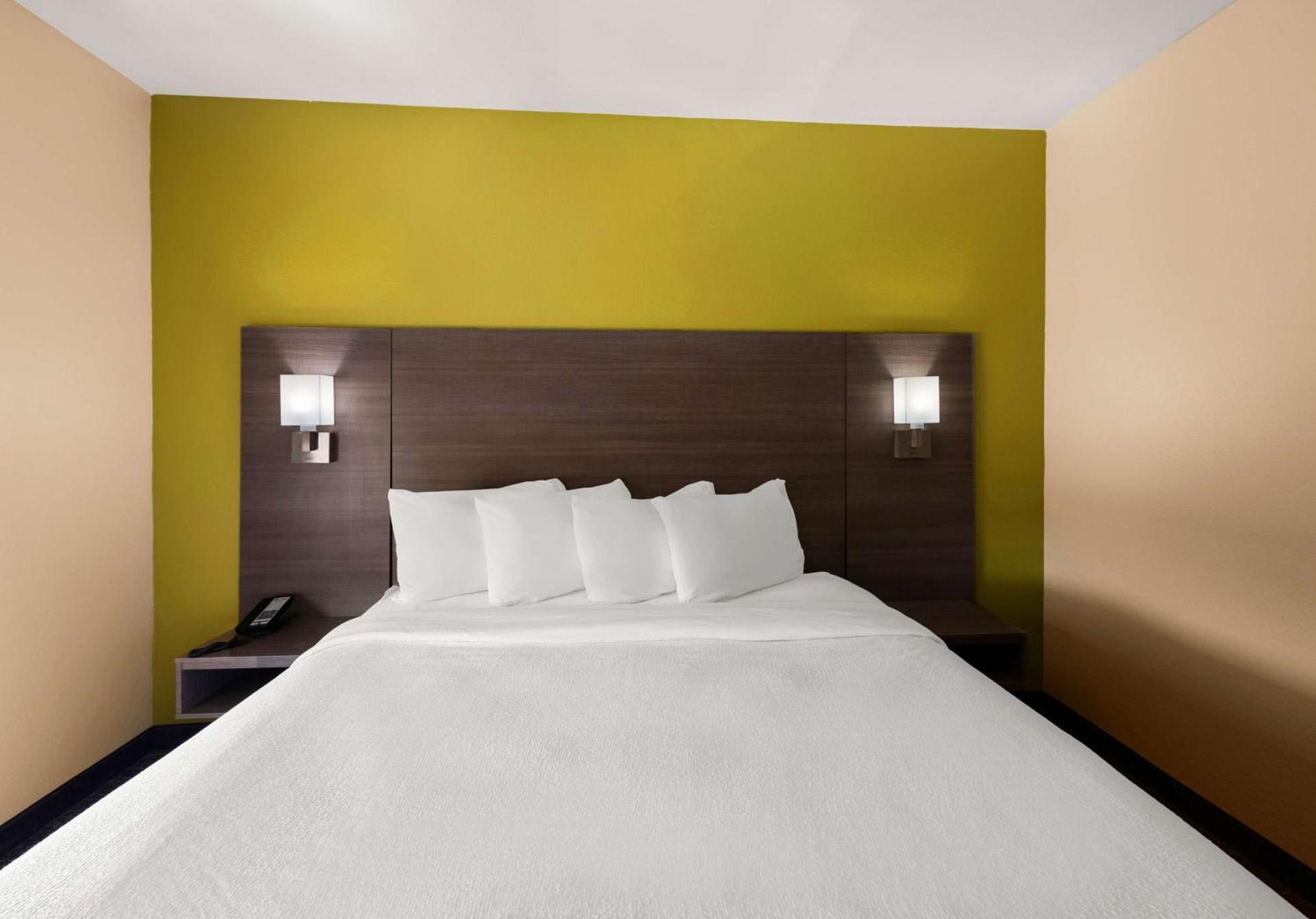 Best Western Adena Inn photo 37