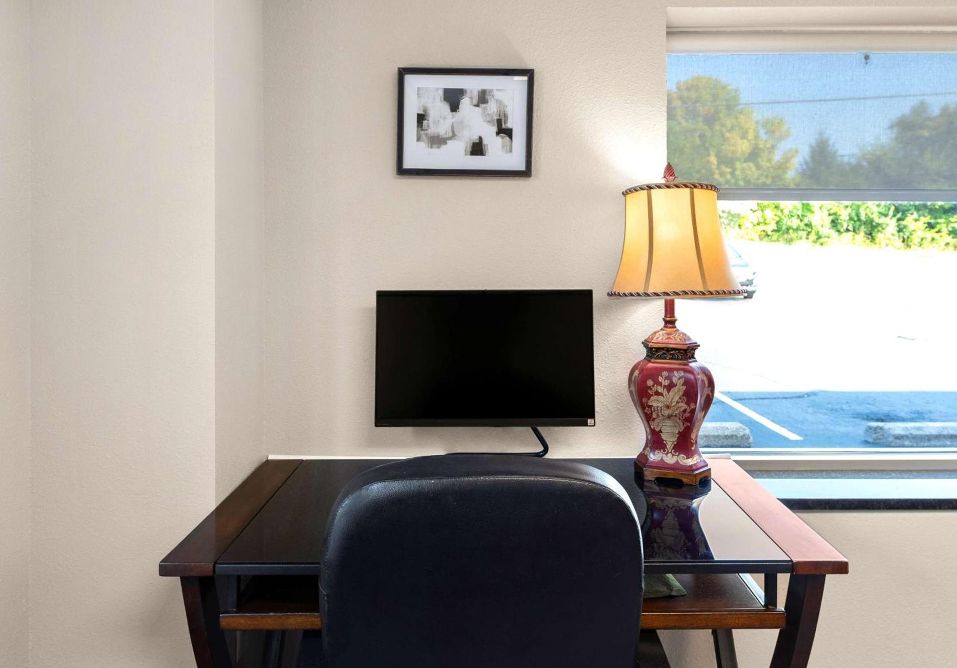 Best Western Adena Inn photo 39