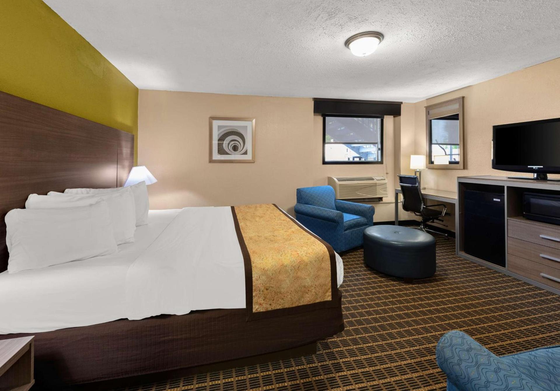 Best Western Adena Inn photo 42