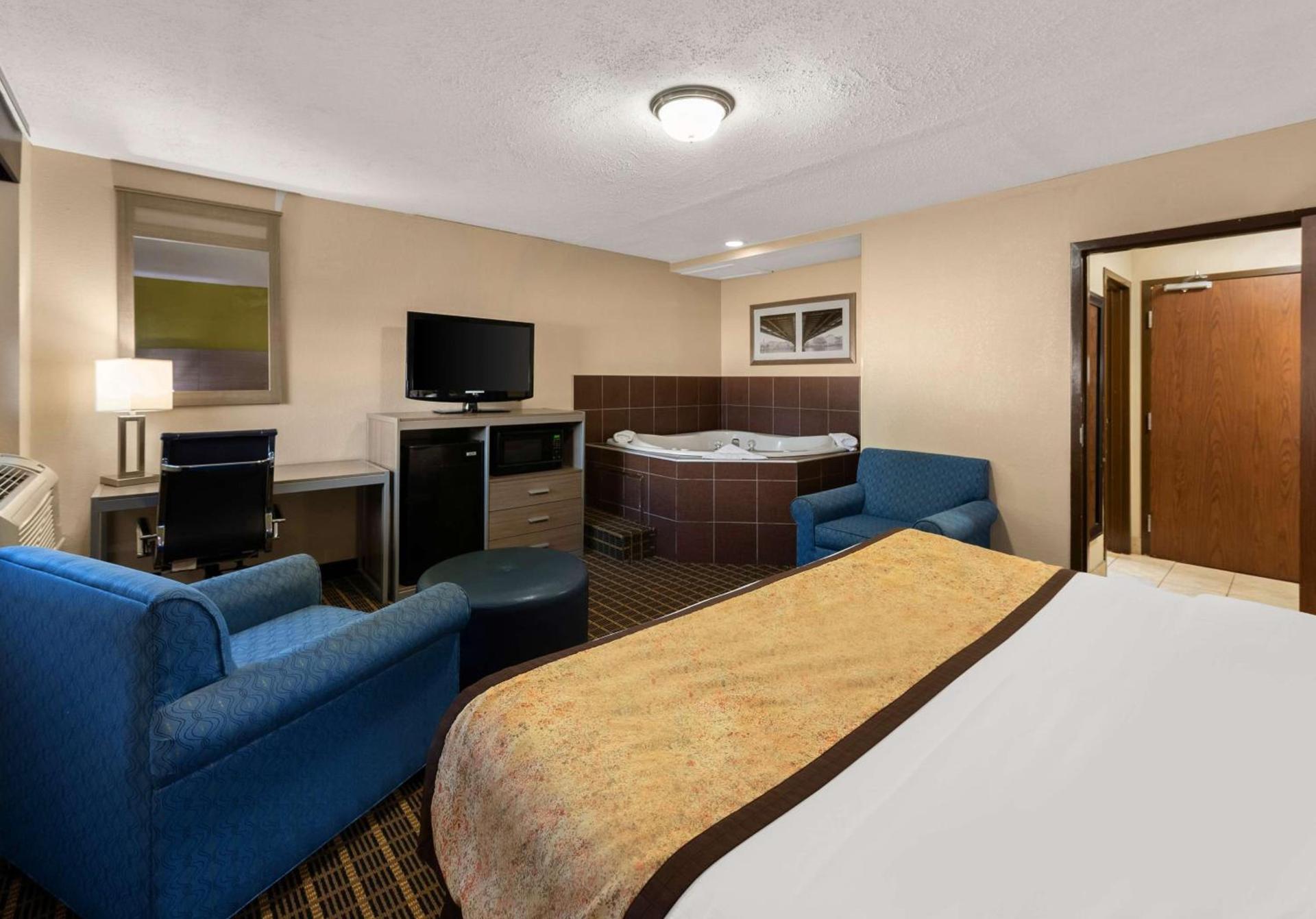 Best Western Adena Inn photo 43