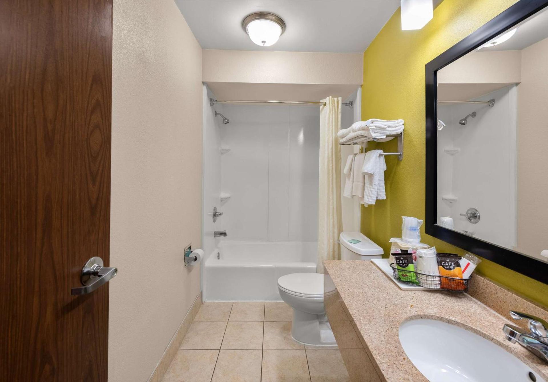 Best Western Adena Inn photo 6