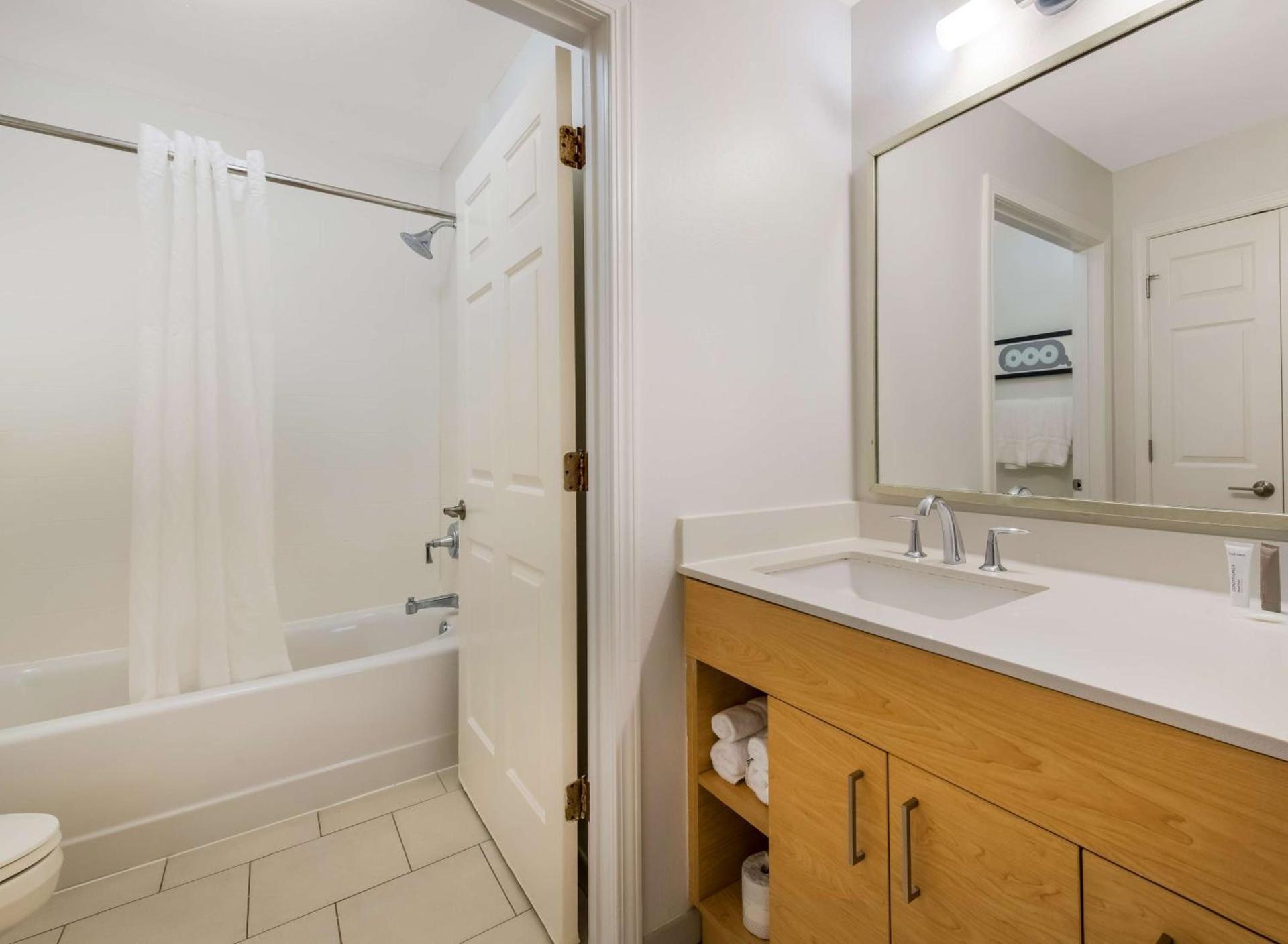 Sonesta ES Suites Charlotte Arrowood photo 10