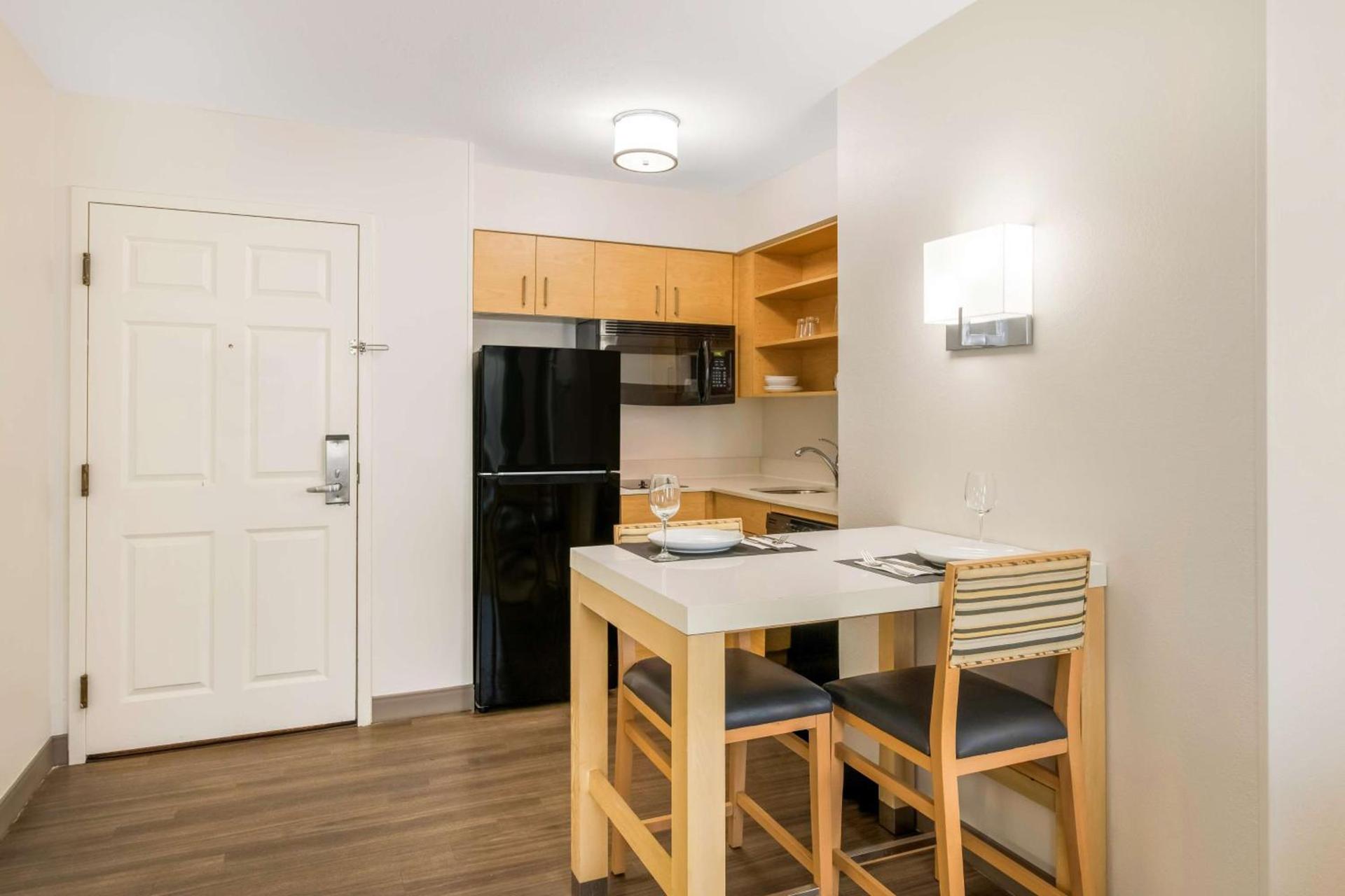 Sonesta ES Suites Charlotte Arrowood photo 23