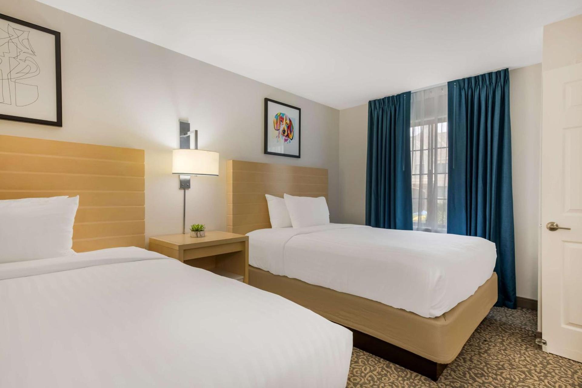 Sonesta ES Suites Charlotte Arrowood photo 26