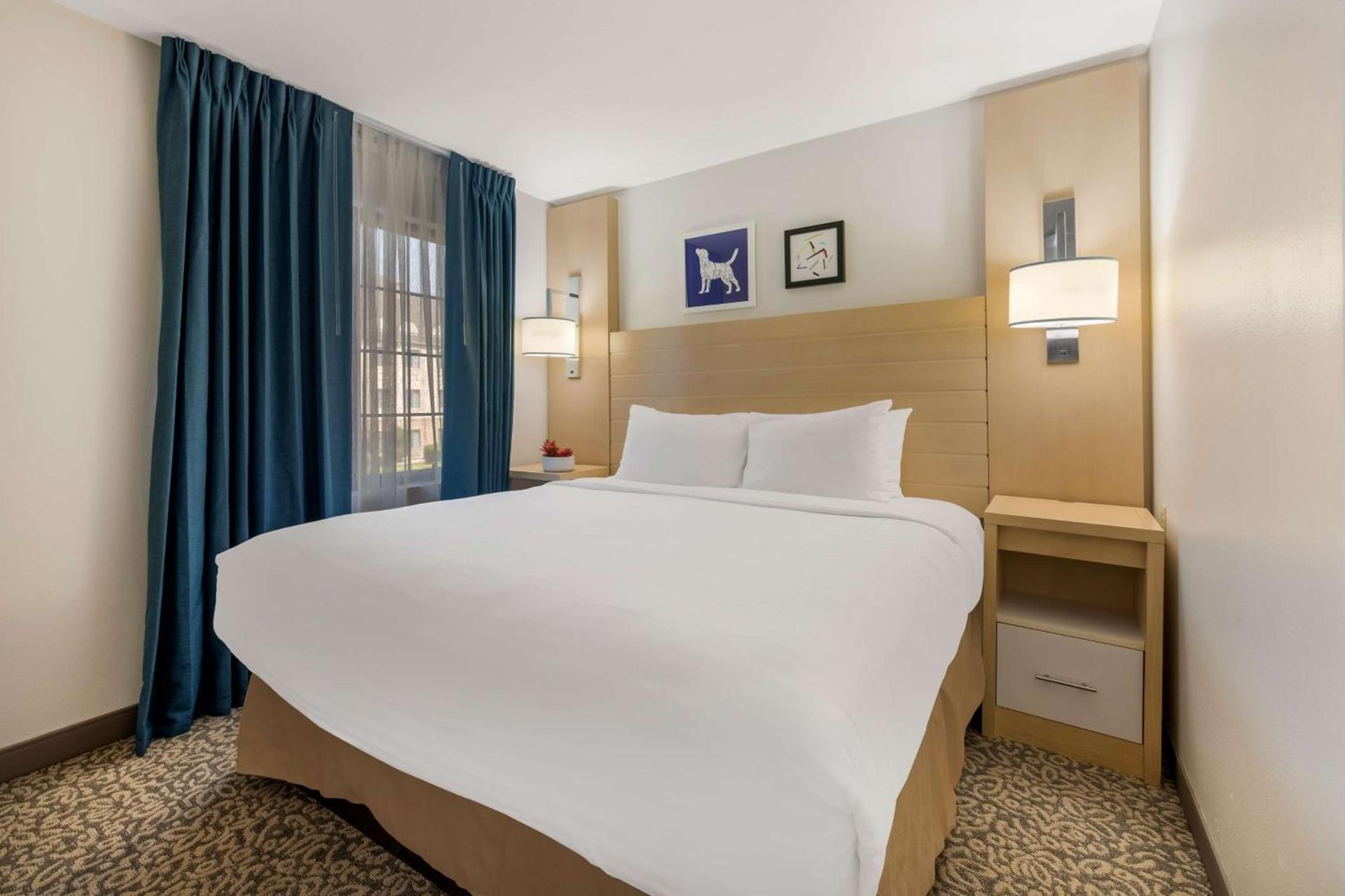 Sonesta ES Suites Charlotte Arrowood photo 28