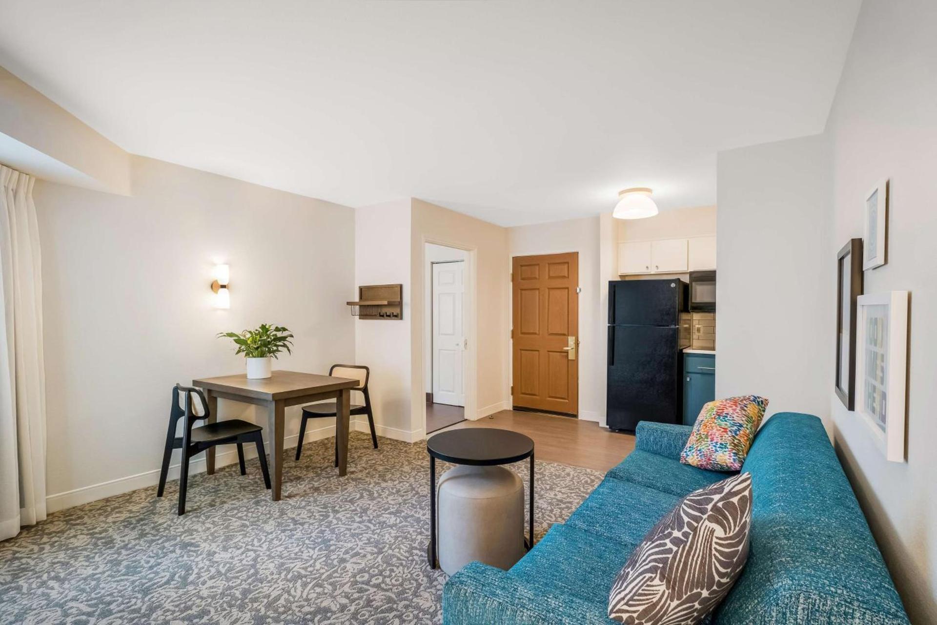 Sonesta ES Suites Denver South Park Meadows photo 22