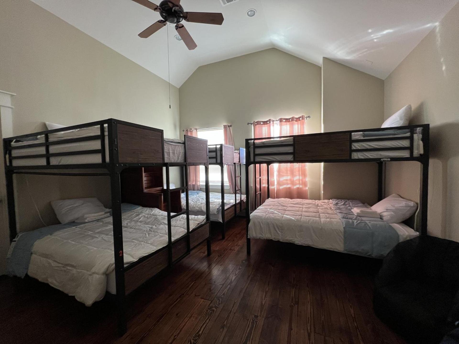 MyCrib Houston Hostel photo 12