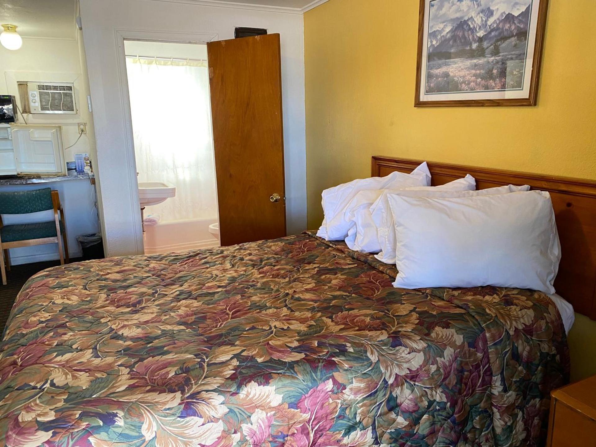RANGER MOTEL photo 5