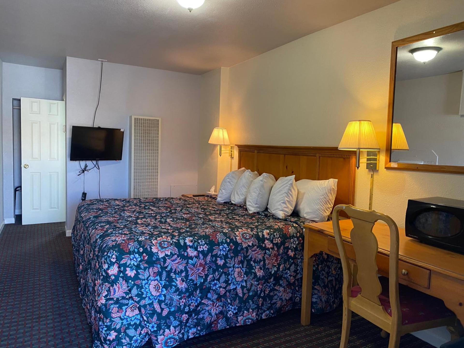RANGER MOTEL photo 8