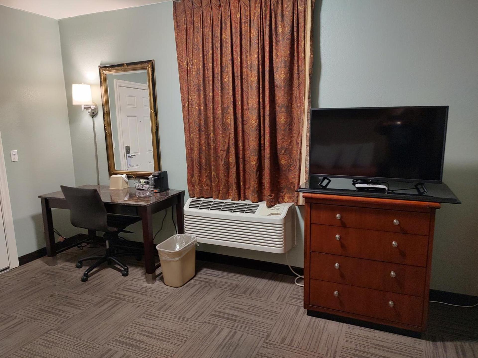 Economy Inn Richmond photo 50