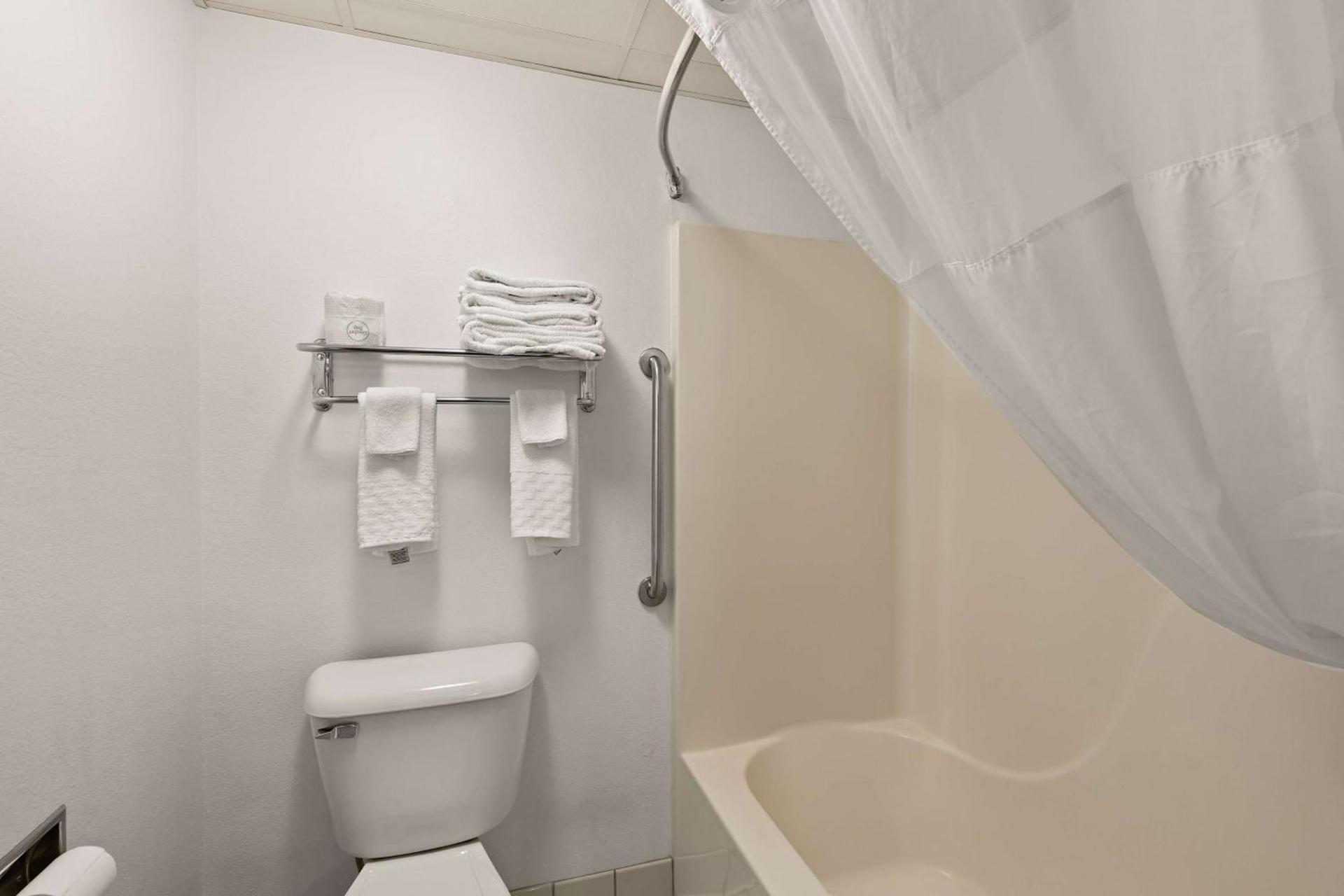 Best Western Germantown Inn photo 18