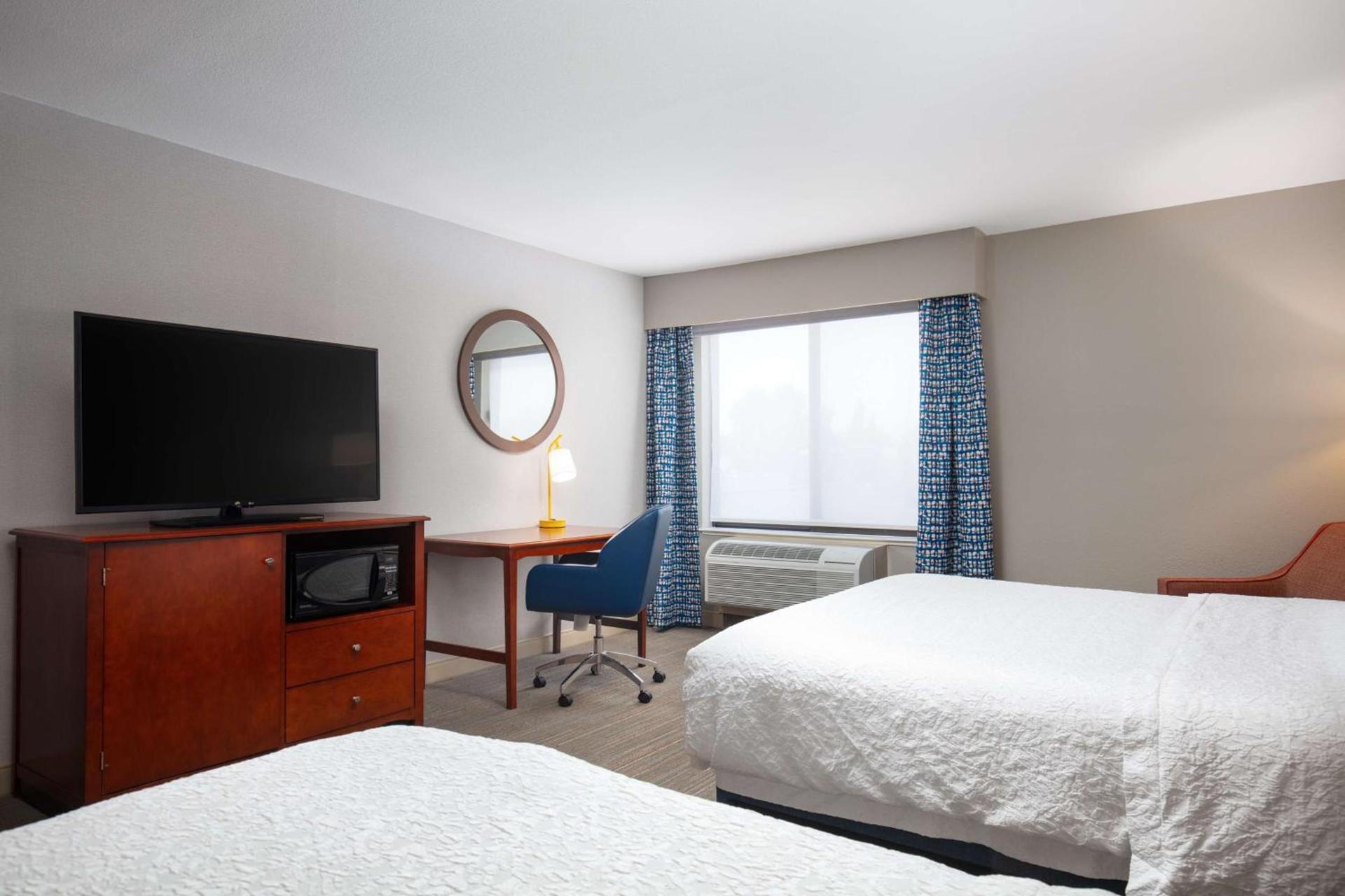 Hampton Inn Medford photo 9