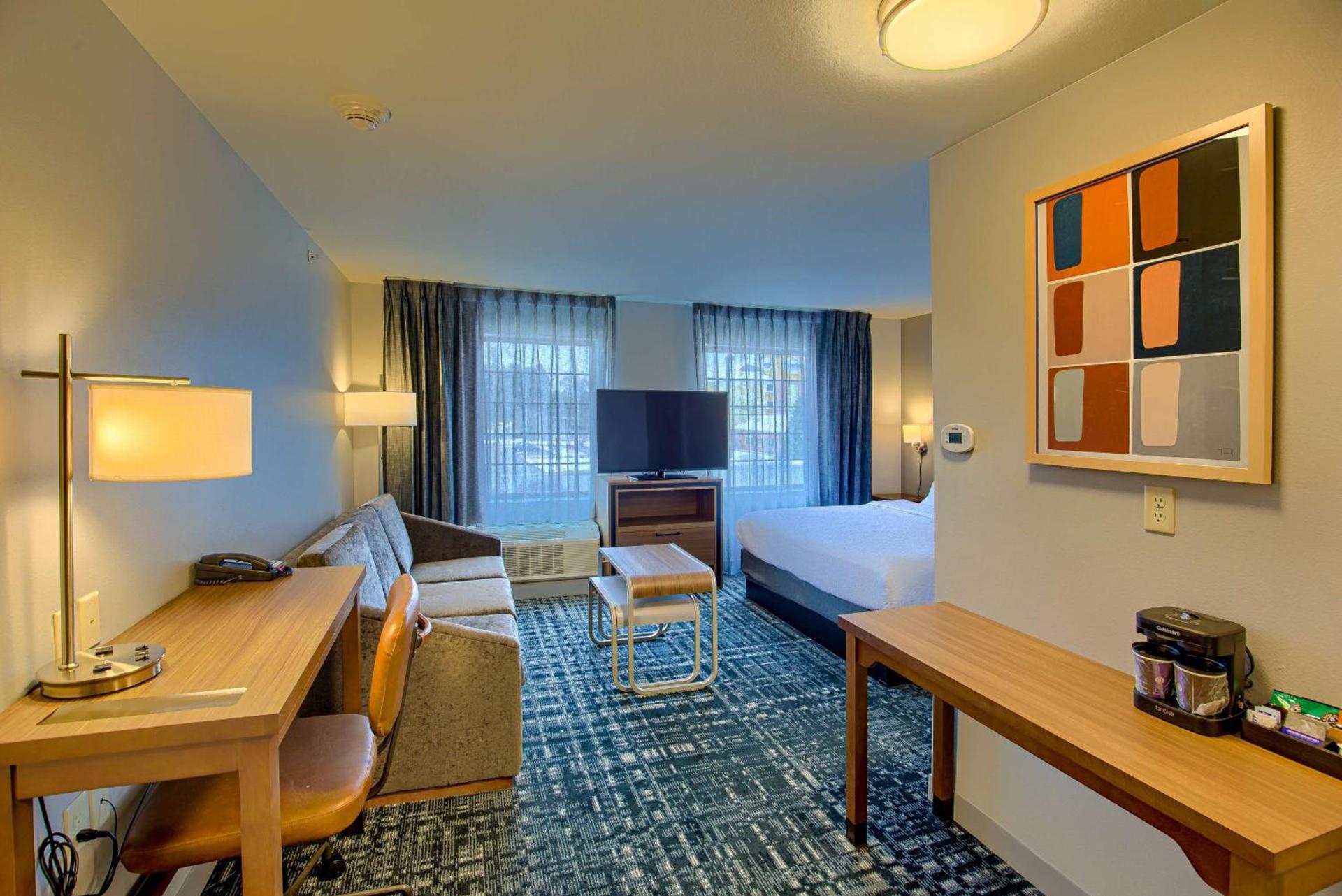 Homewood Suites by Hilton South Bend Notre Dame Area photo 10