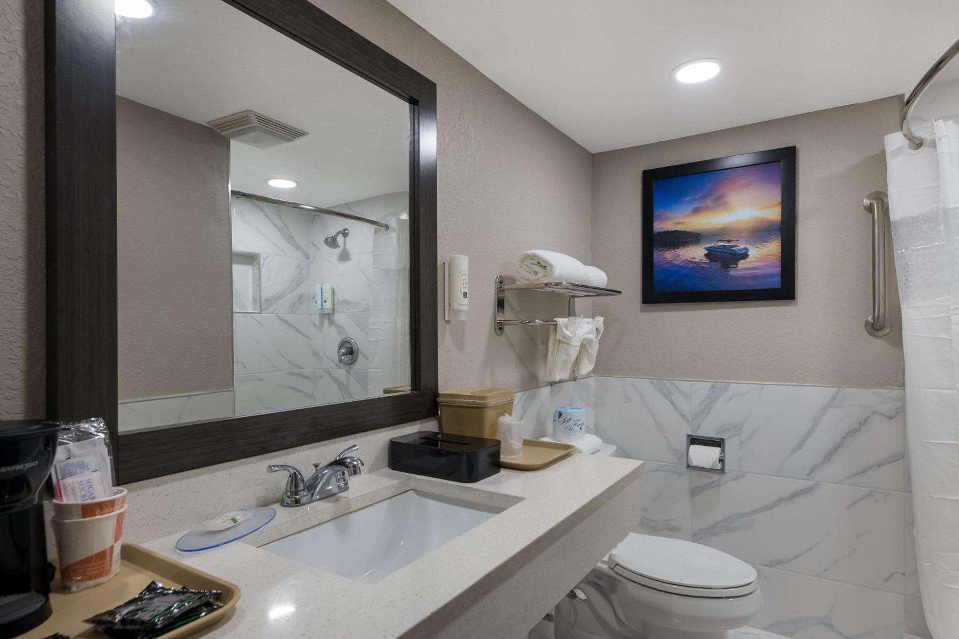 Quality Inn & Suites Altamonte Springs Orlando-North photo 13
