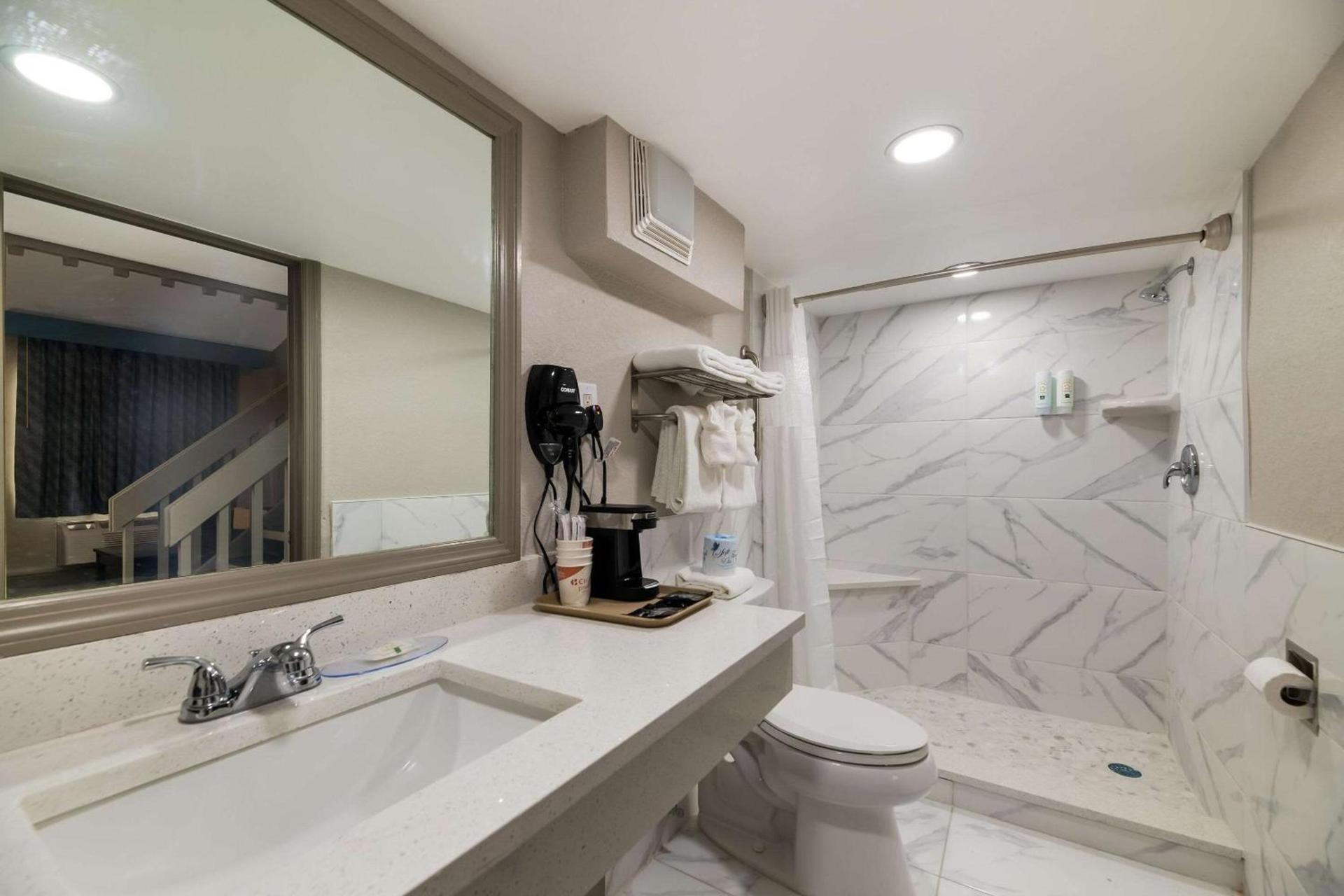 Quality Inn & Suites Altamonte Springs Orlando-North photo 15