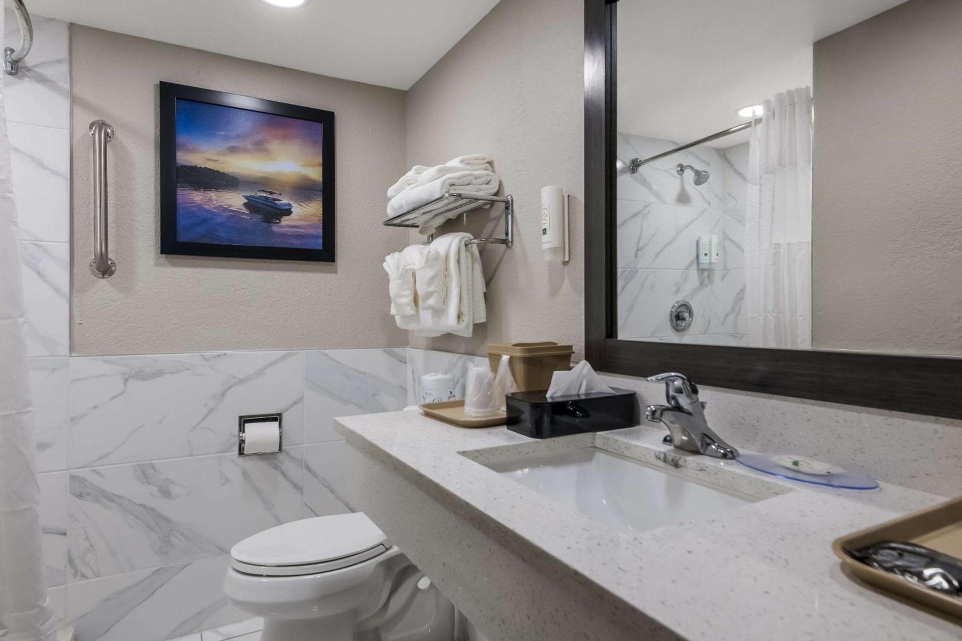 Quality Inn & Suites Altamonte Springs Orlando-North photo 22