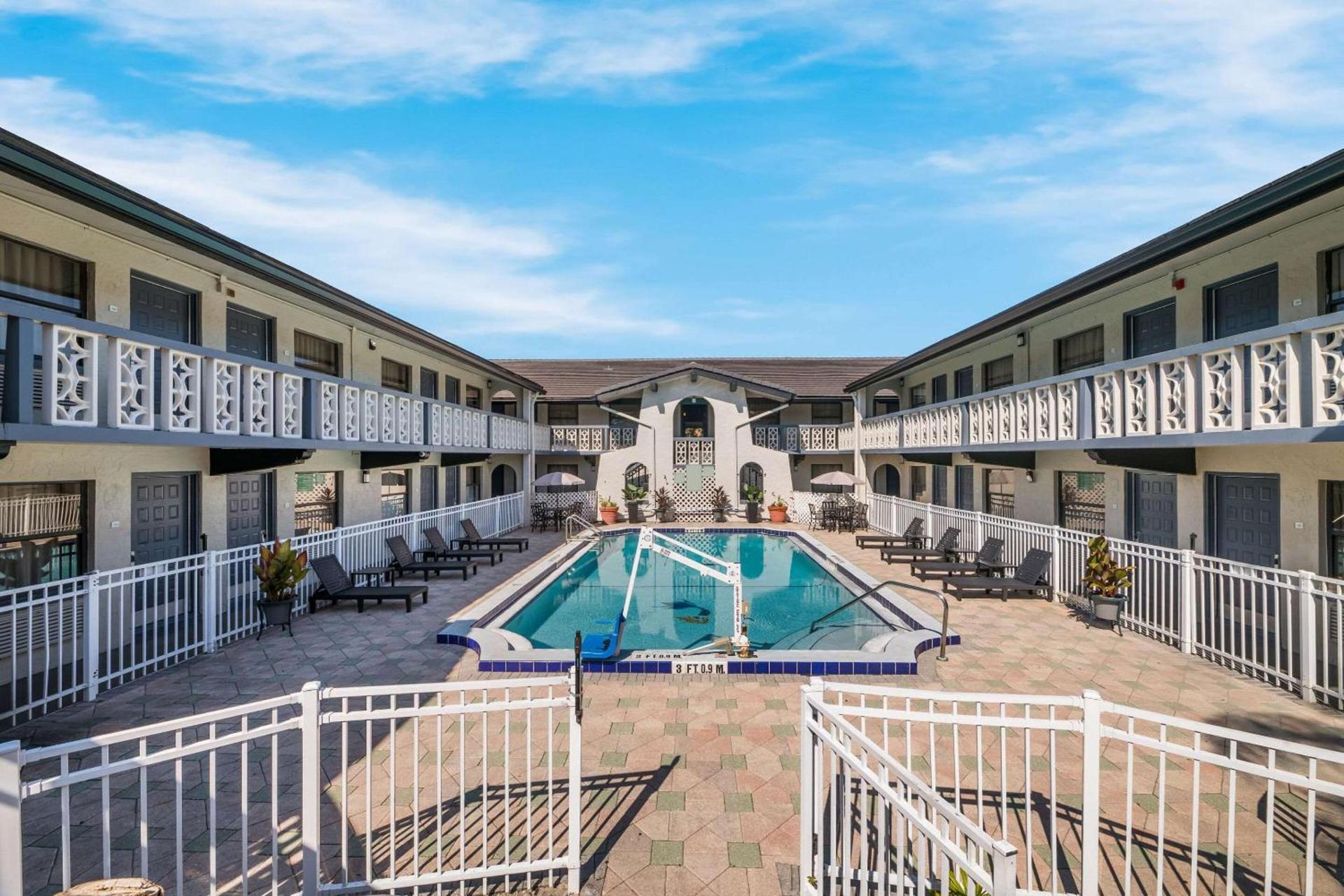 Quality Inn & Suites Altamonte Springs Orlando-North photo 31