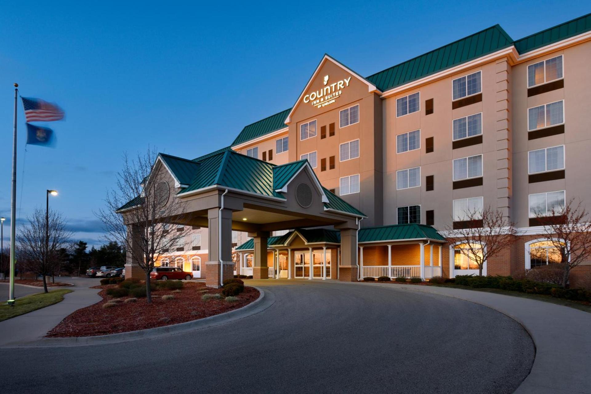 Country Inn & Suites by Radisson, Grand Rapids East, MI photo 53