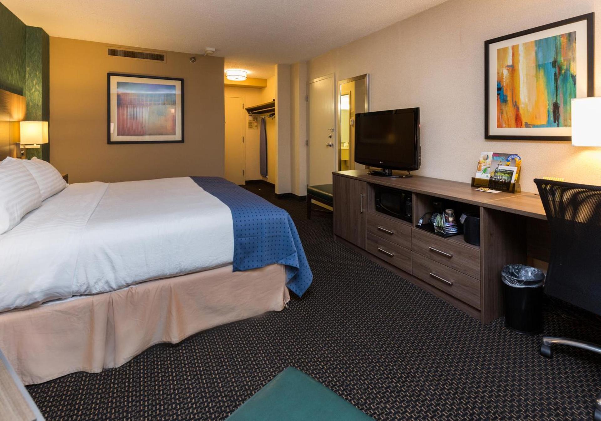 Holiday Inn Des Moines-Downtown-Mercy Campus by IHG photo 9