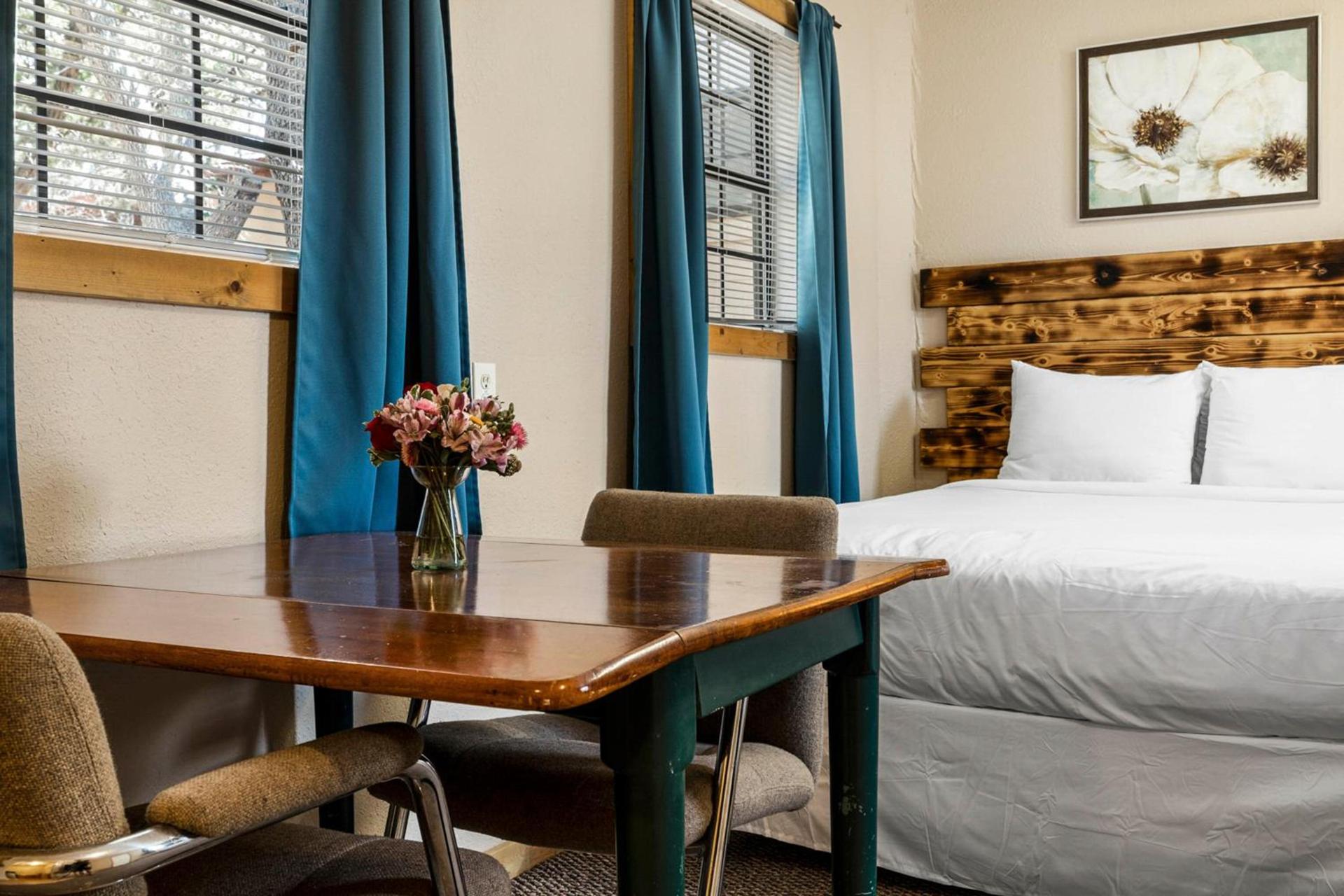 The Claire Hotel photo 28