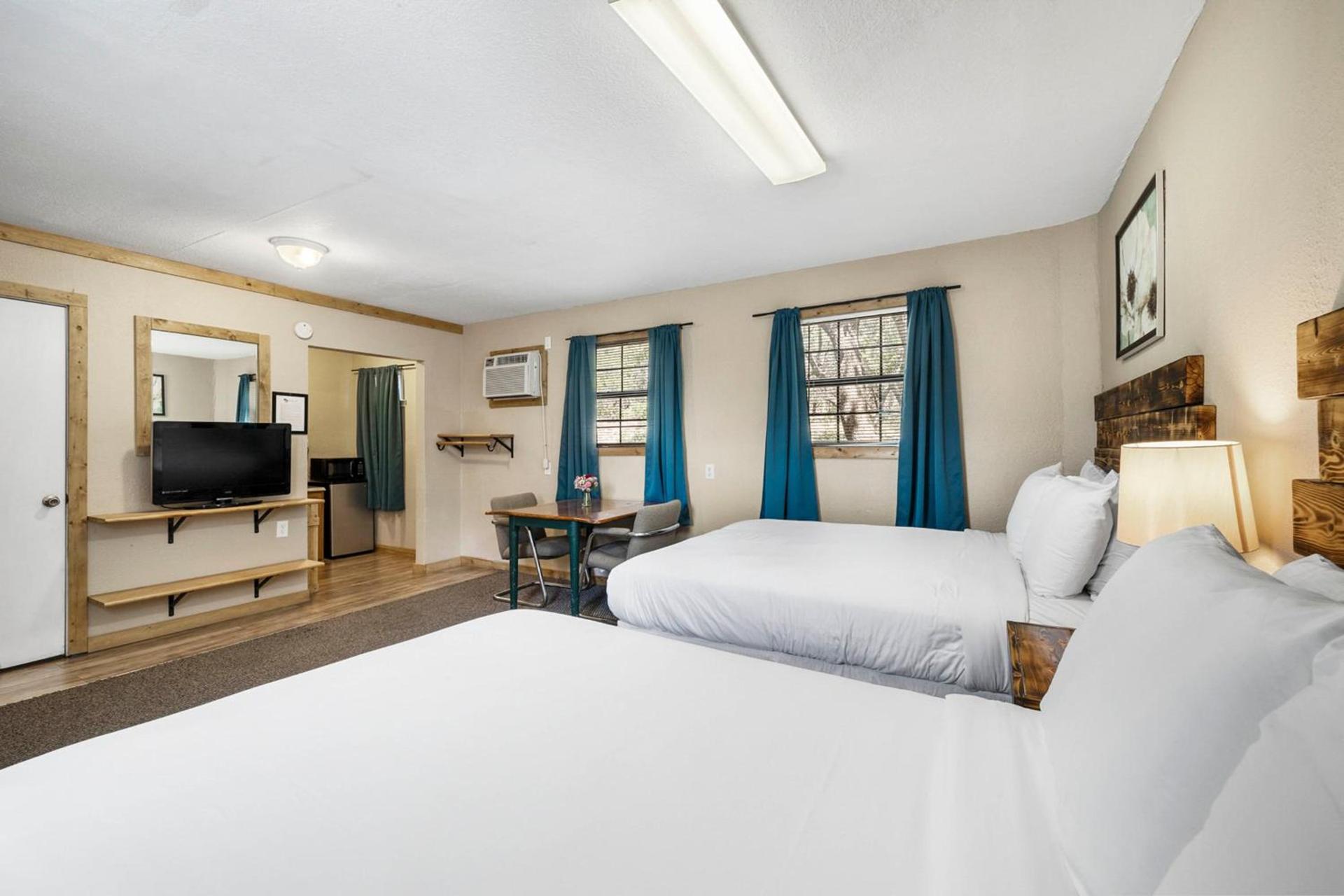 The Claire Hotel photo 29