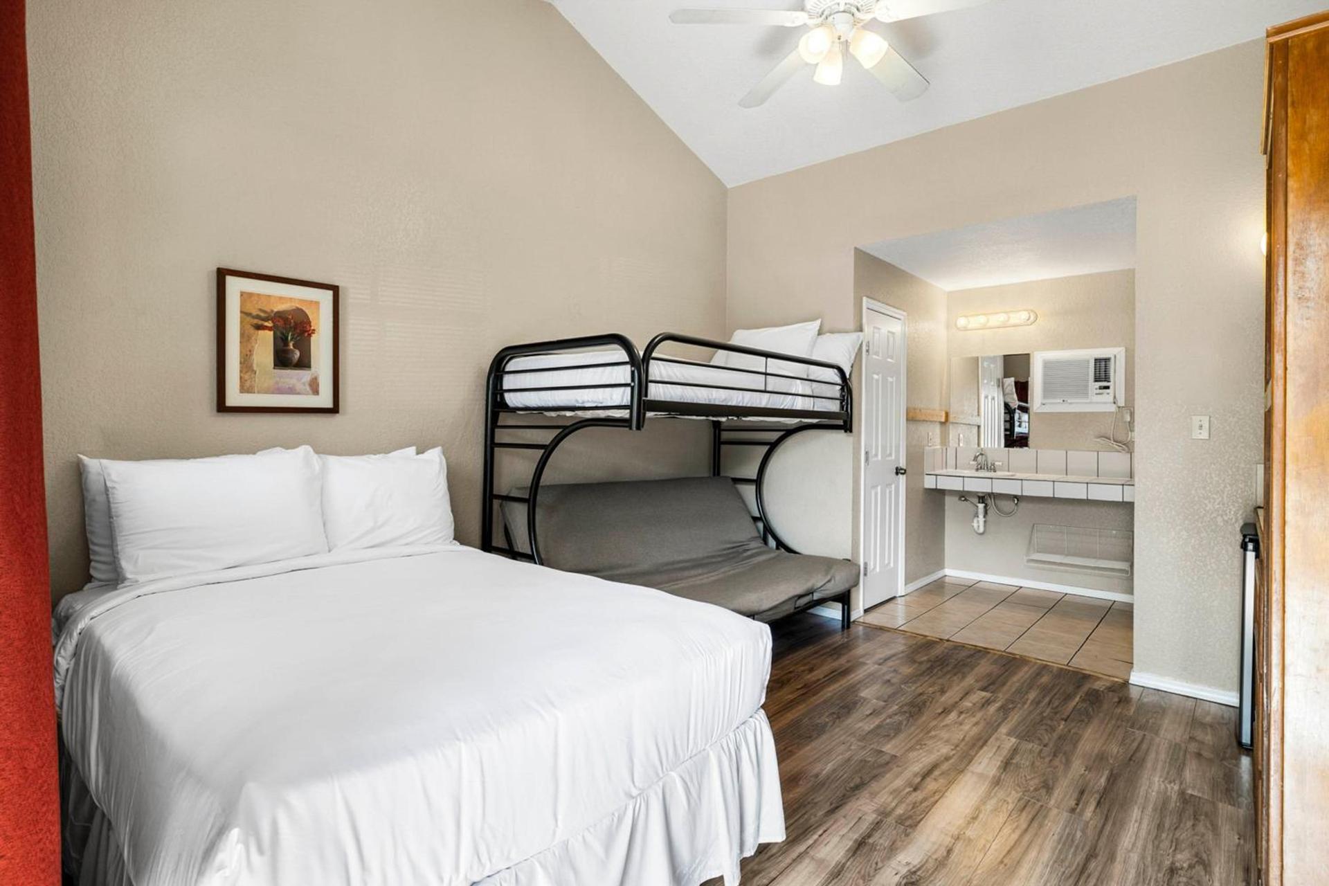 The Claire Hotel photo 21