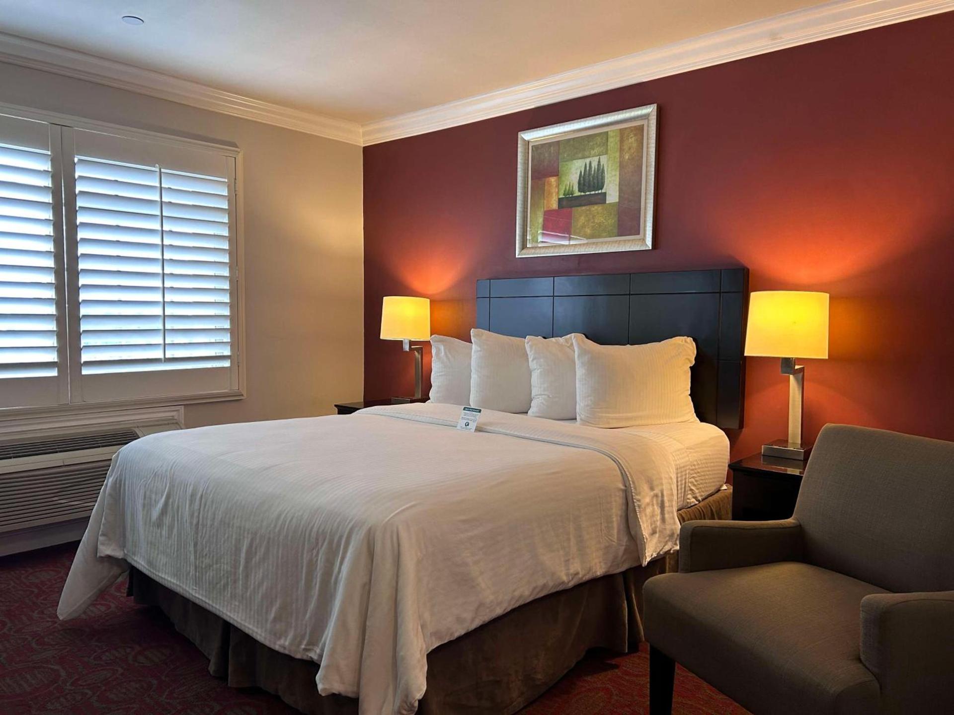 Best Western Burbank Airport Inn photo 14