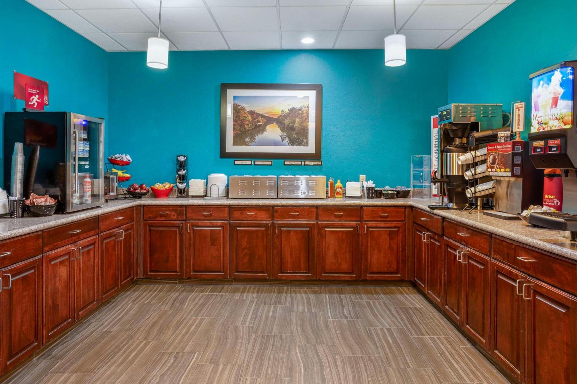Best Western Plus Springfield Airport Inn photo 31