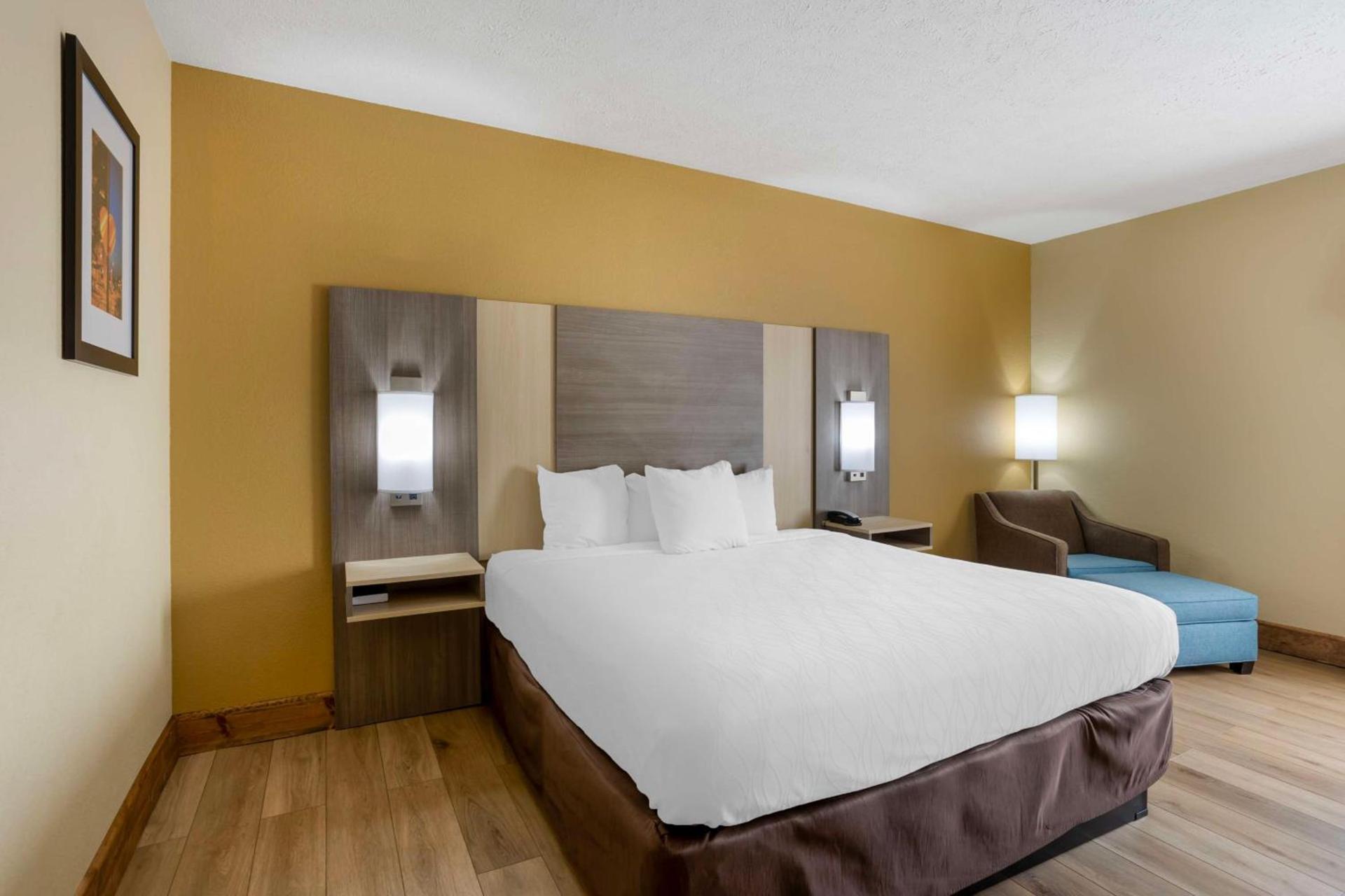 Best Western Plus Springfield Airport Inn photo 17