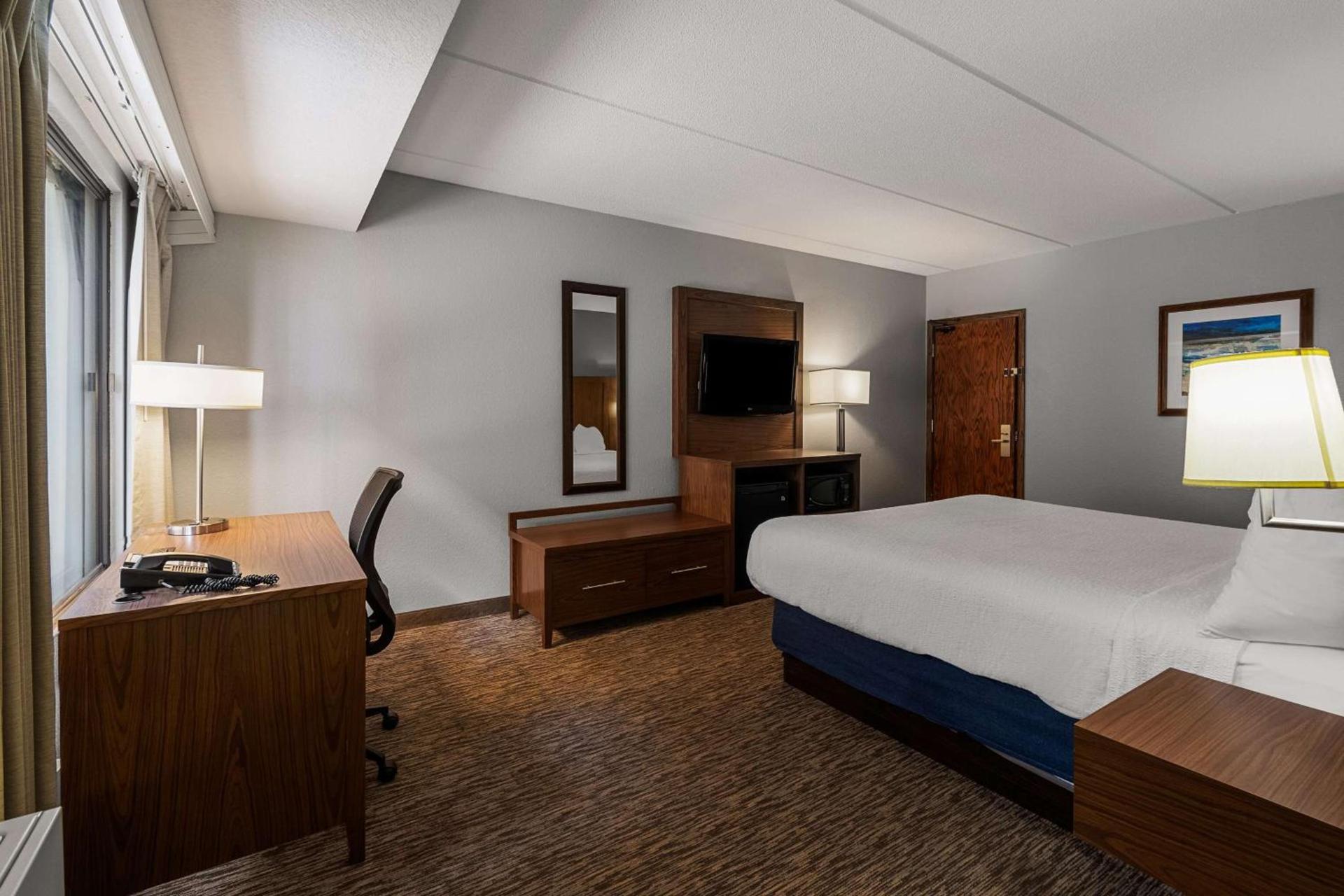 Best Western Bridgeview Hotel photo 21