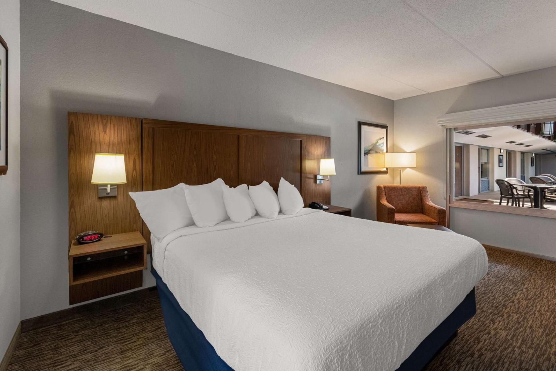Best Western Bridgeview Hotel photo 23