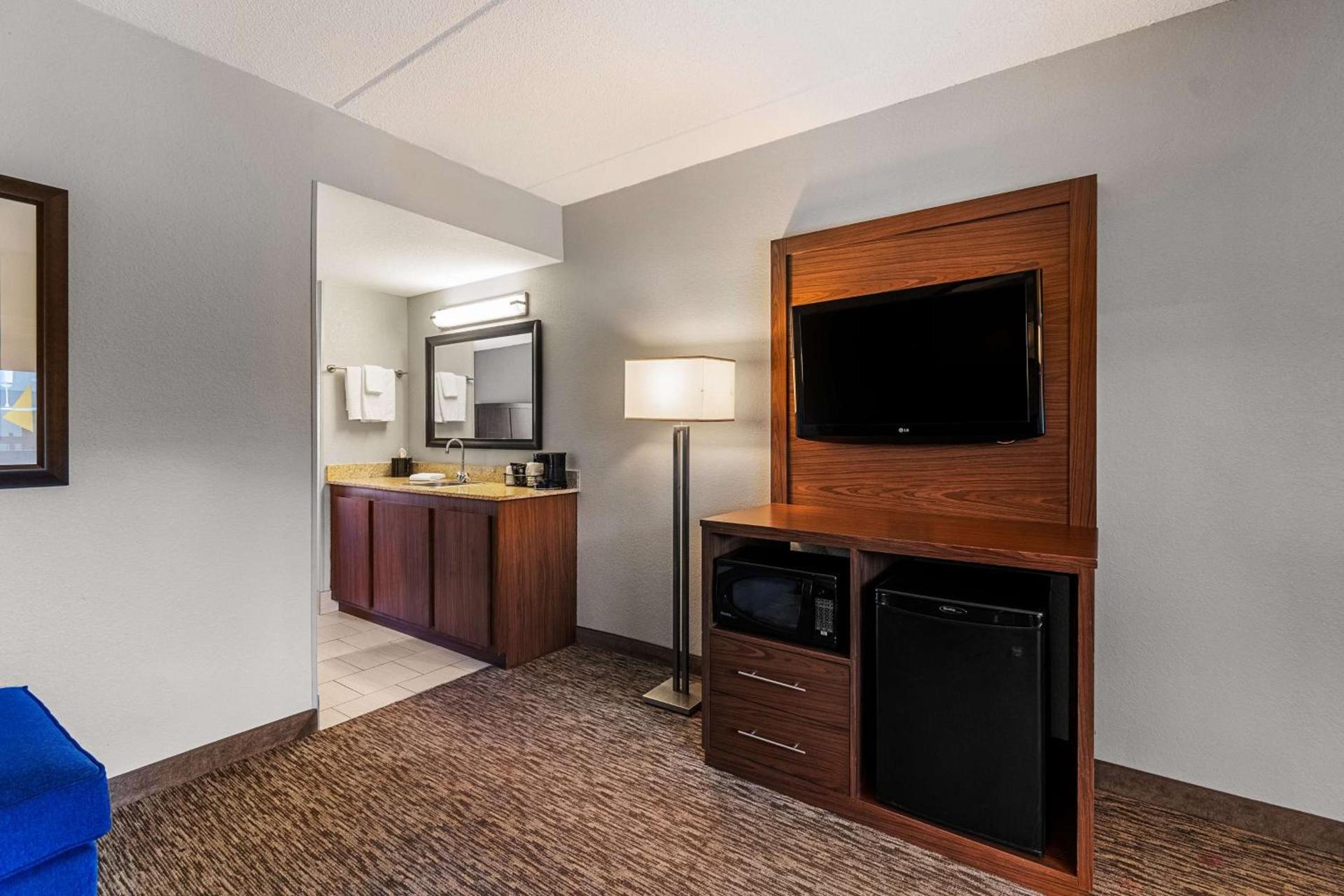 Best Western Bridgeview Hotel photo 29