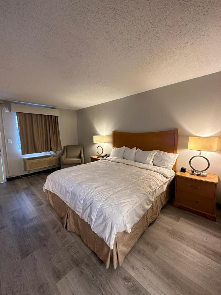 Lanett Inn photo 16